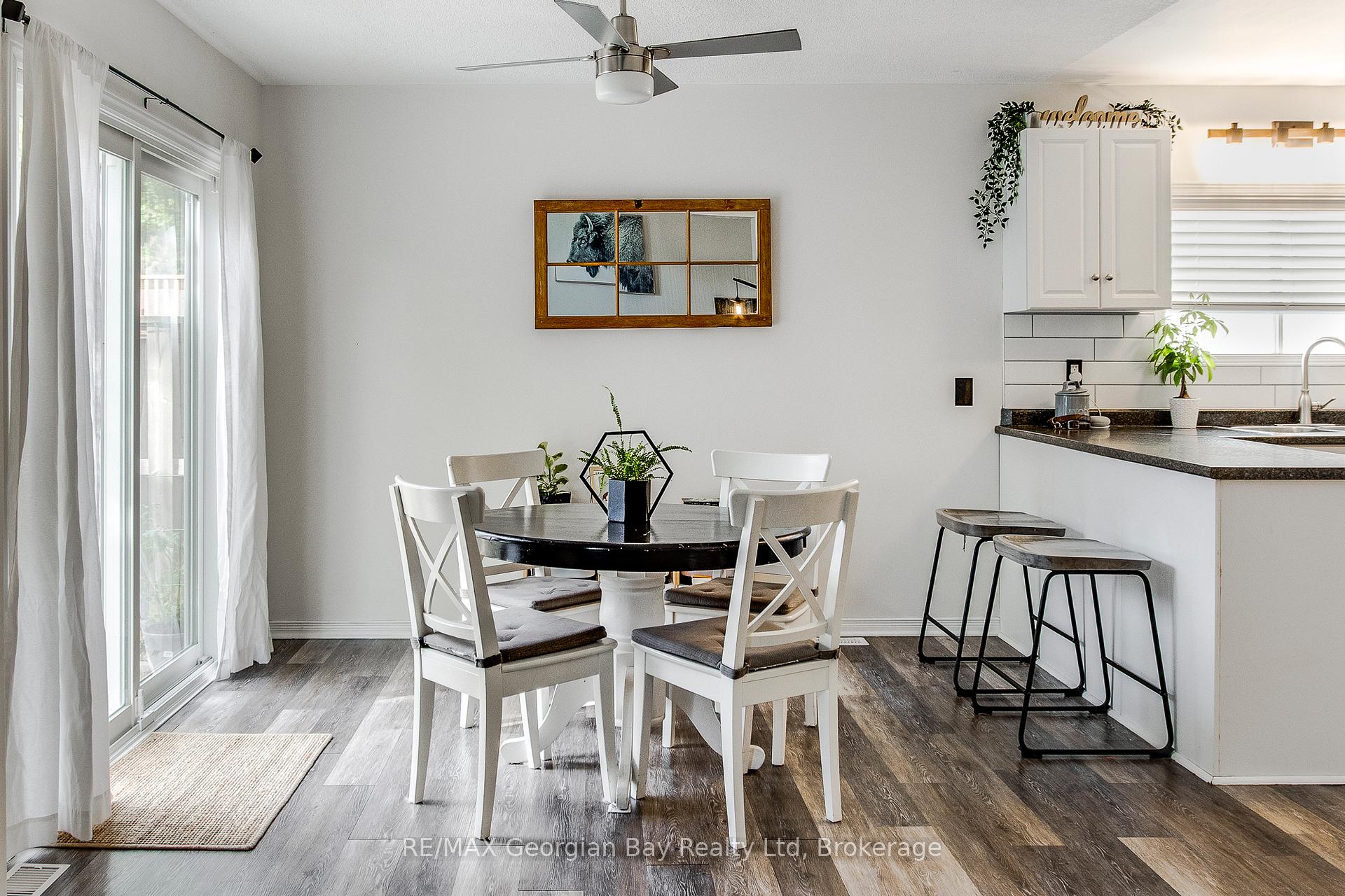 Photo 10 of 319 Ellen Street, Midland — HOMEH