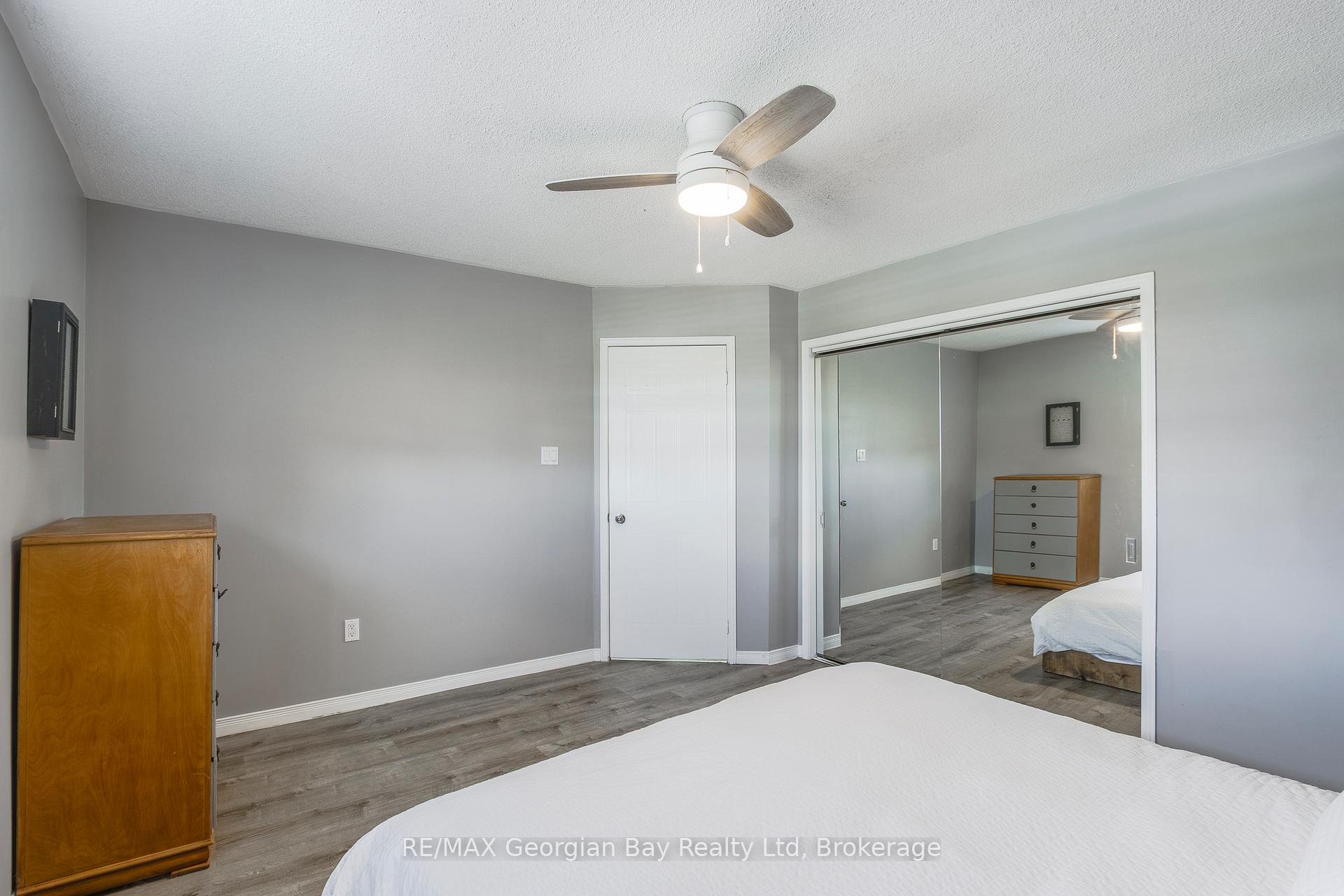 Photo 13 of 319 Ellen Street, Midland — HOMEH