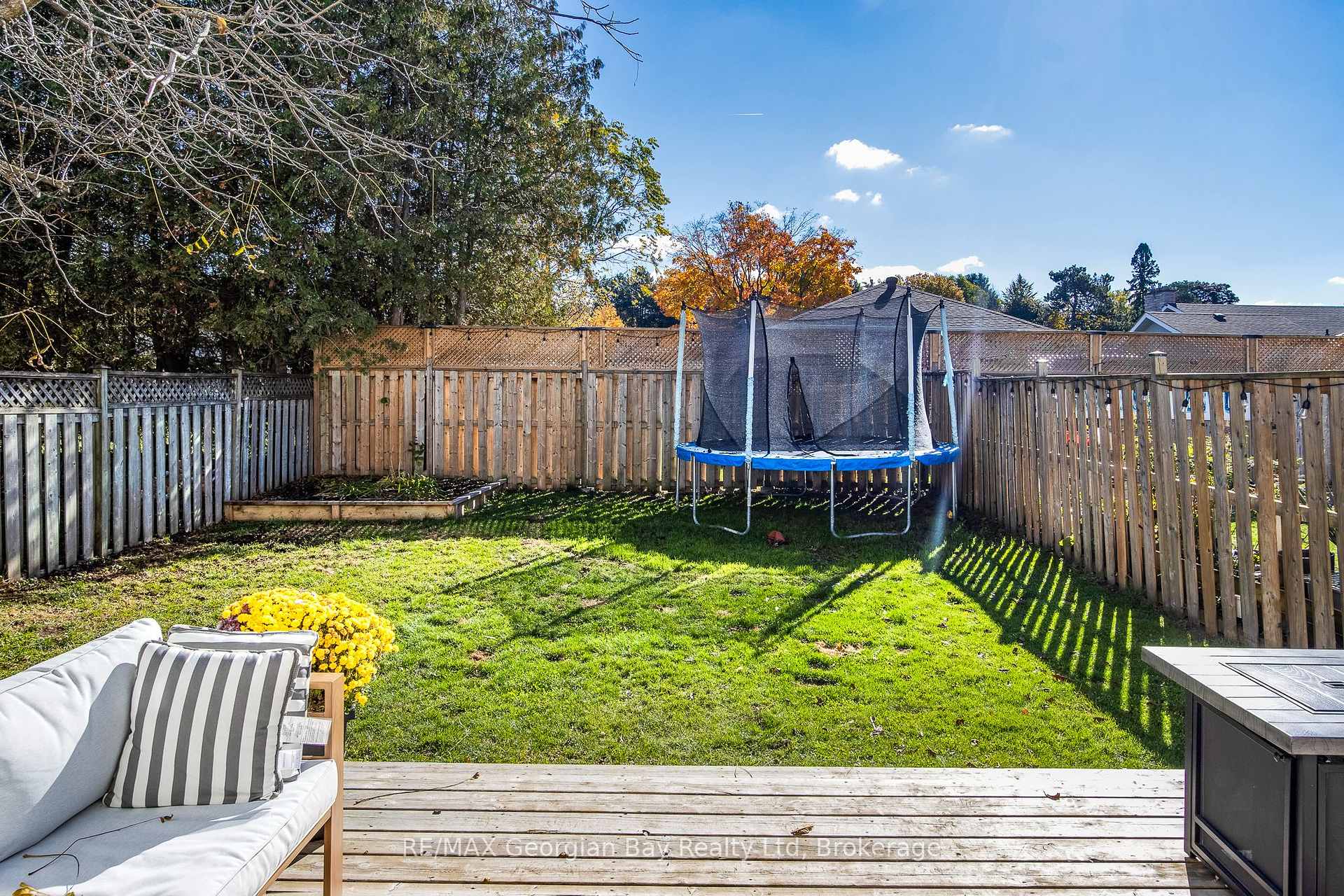 Photo 22 of 319 Ellen Street, Midland — HOMEH