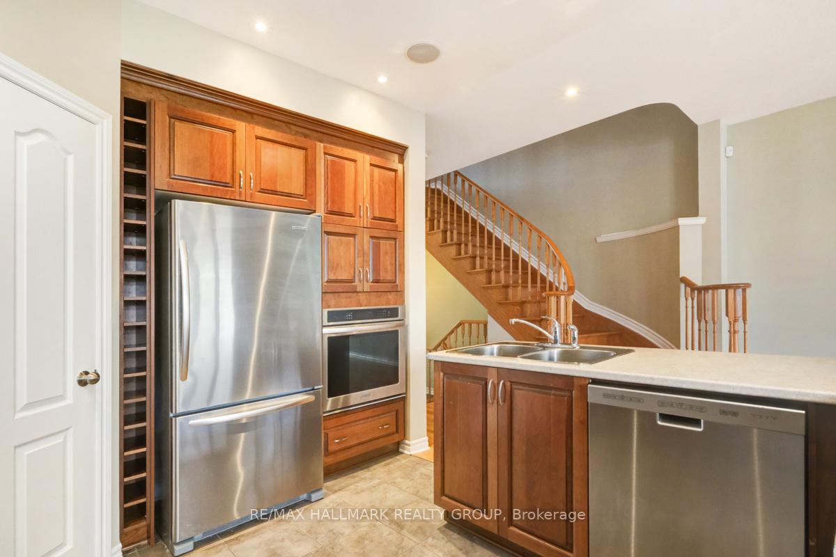 Photo 18 of 314 Kingbrook Drive, Ottawa, Kanata - Bridlewood — HOMEH