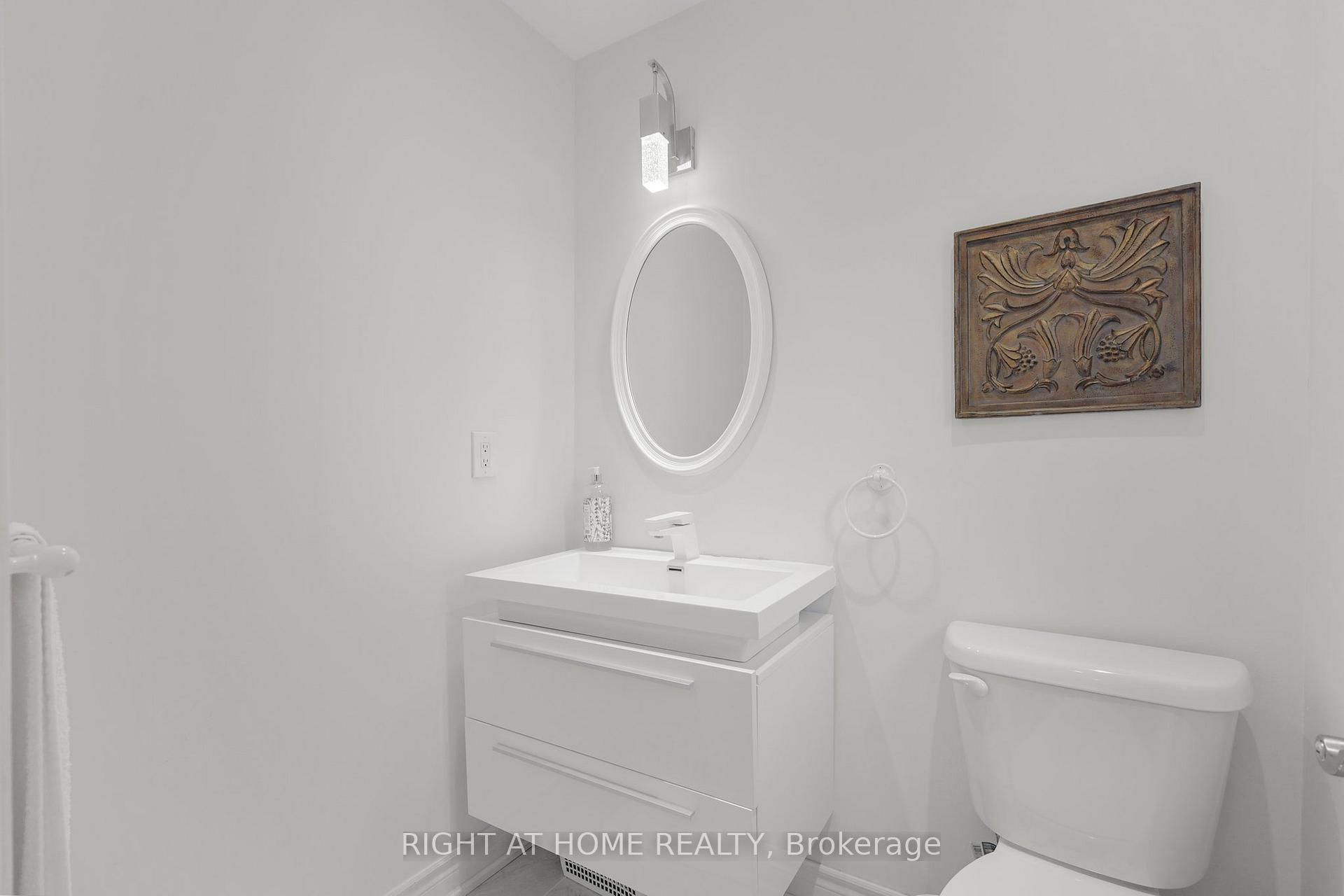Photo 20 of 21 Spragg Circle, Markham, Markham Village — HOMEH