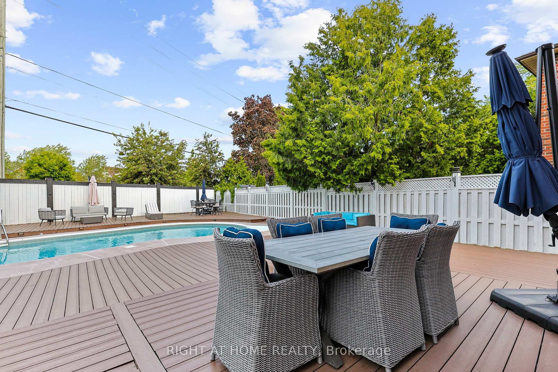 Photo 34 of 21 Spragg Circle, Markham, Markham Village — HOMEH