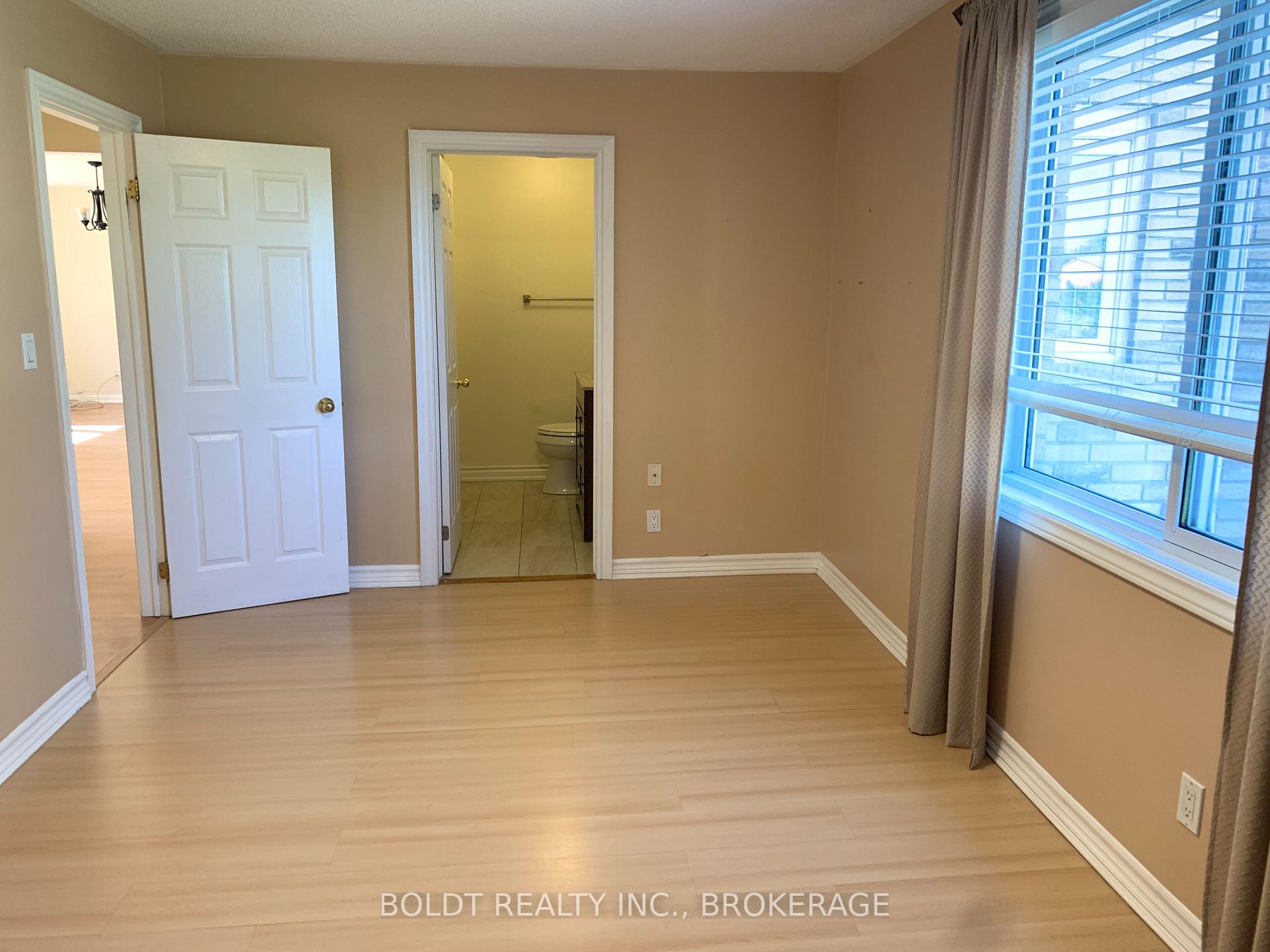 Photo 12 of 7 Gilanna Street, Hamilton, Rural Stoney Creek — HOMEH