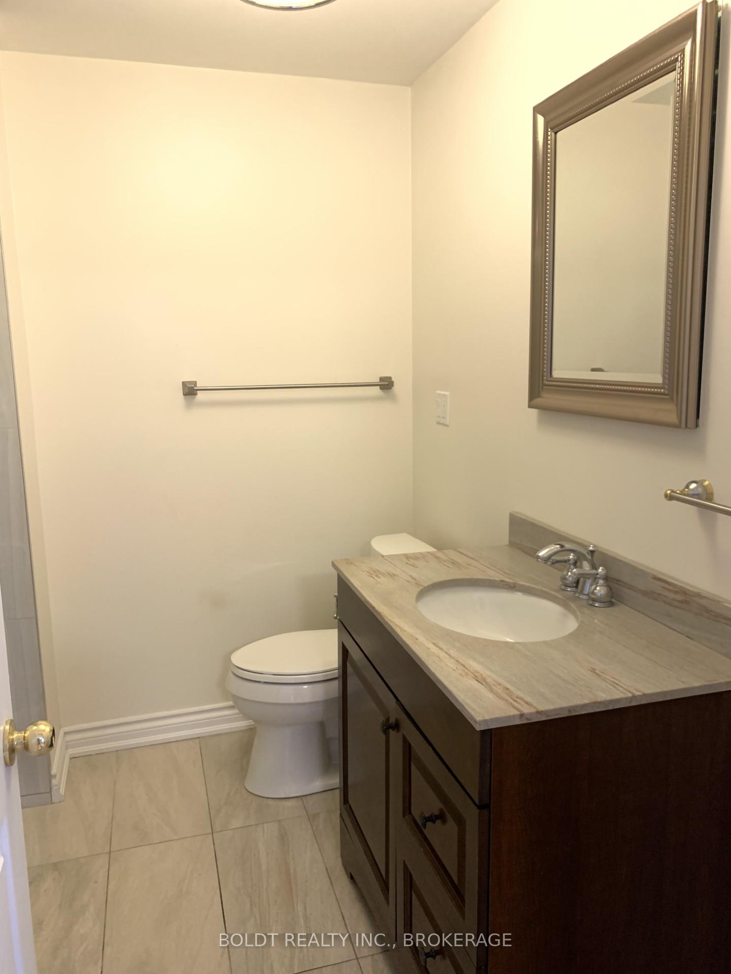 Photo 13 of 7 Gilanna Street, Hamilton, Rural Stoney Creek — HOMEH