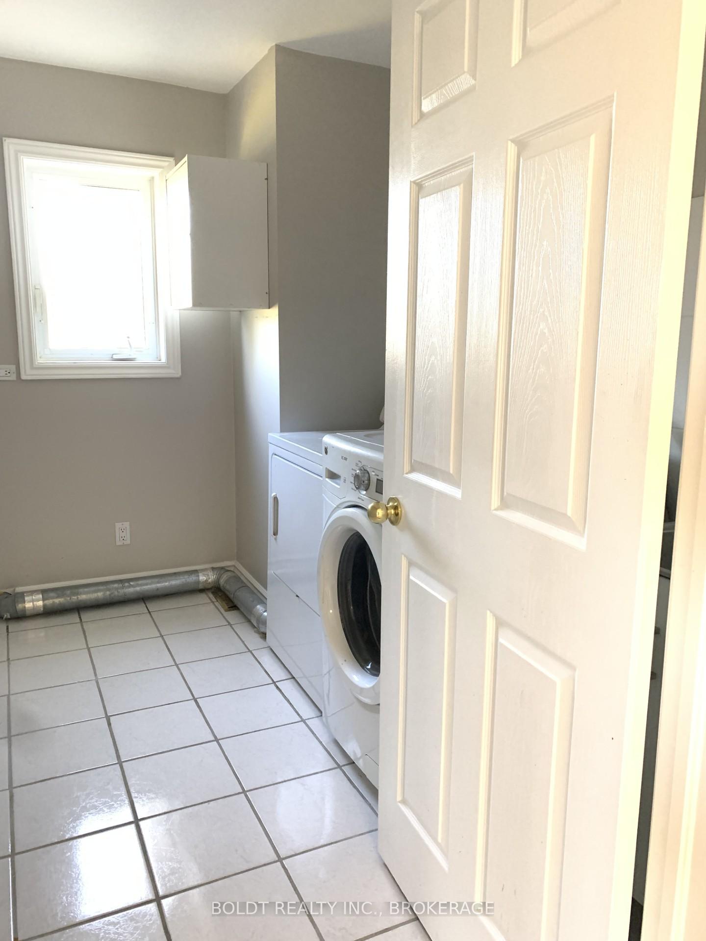 Photo 16 of 7 Gilanna Street, Hamilton, Rural Stoney Creek — HOMEH