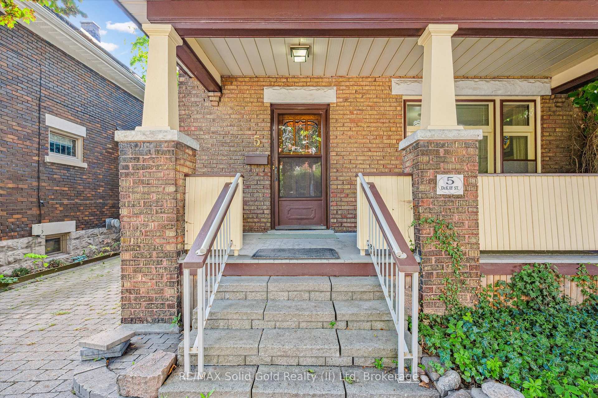Photo 4 of 5 Dekay Street, Kitchener — HOMEH