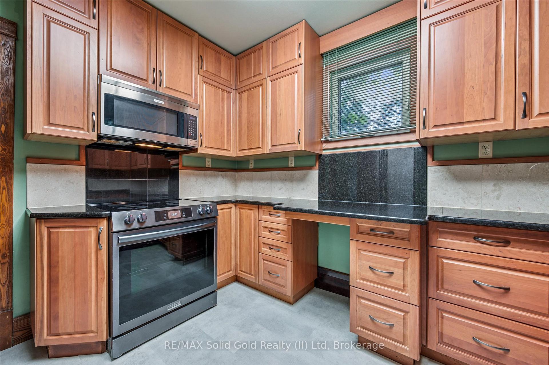 Photo 15 of 5 Dekay Street, Kitchener — HOMEH