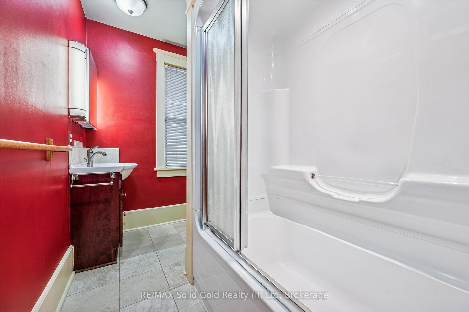 Photo 23 of 5 Dekay Street, Kitchener — HOMEH