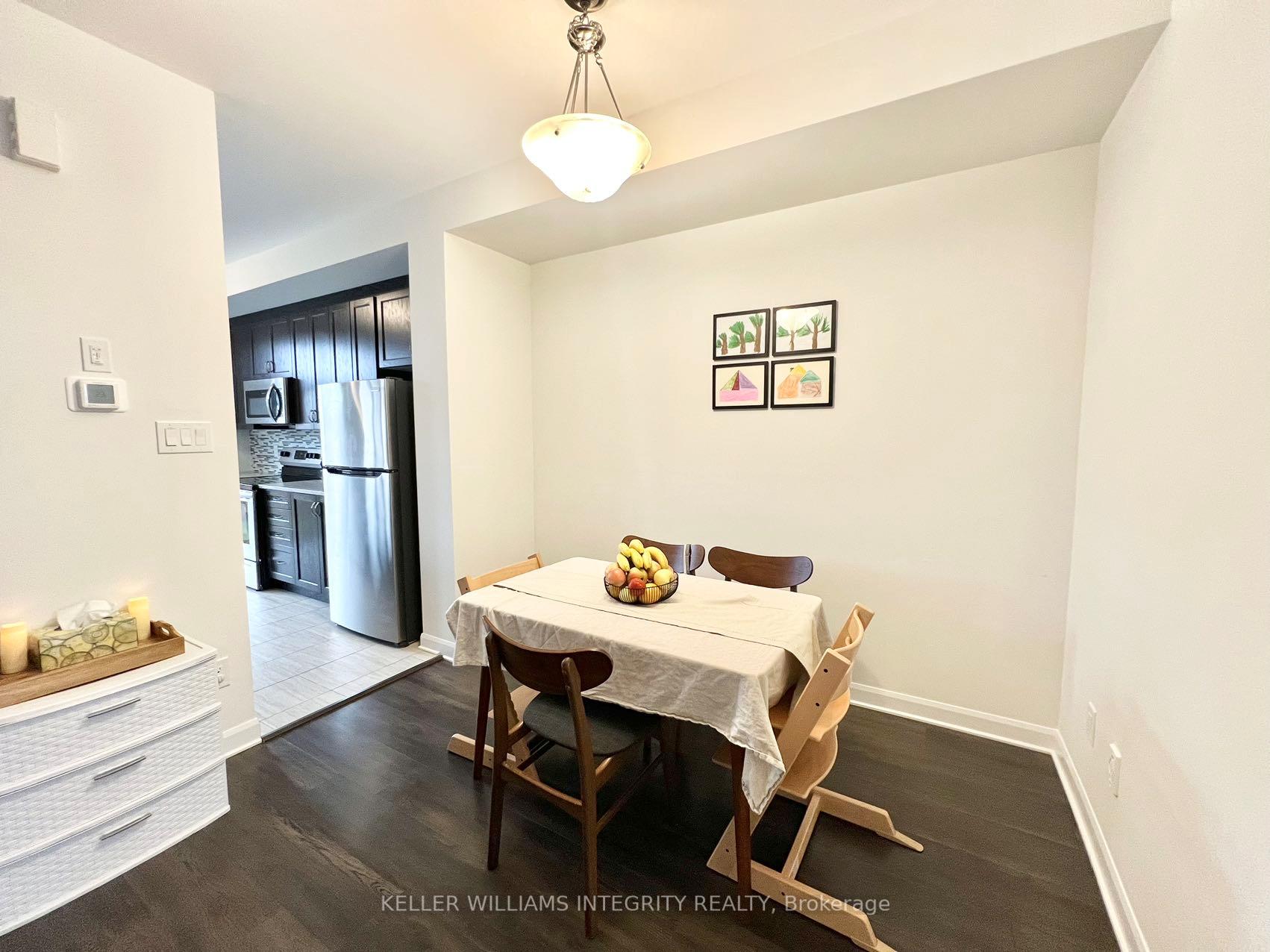 Photo 6 of 215 Clonrush Way, Ottawa, Kanata - Kanata Lakes/Heritage Hills — HOMEH