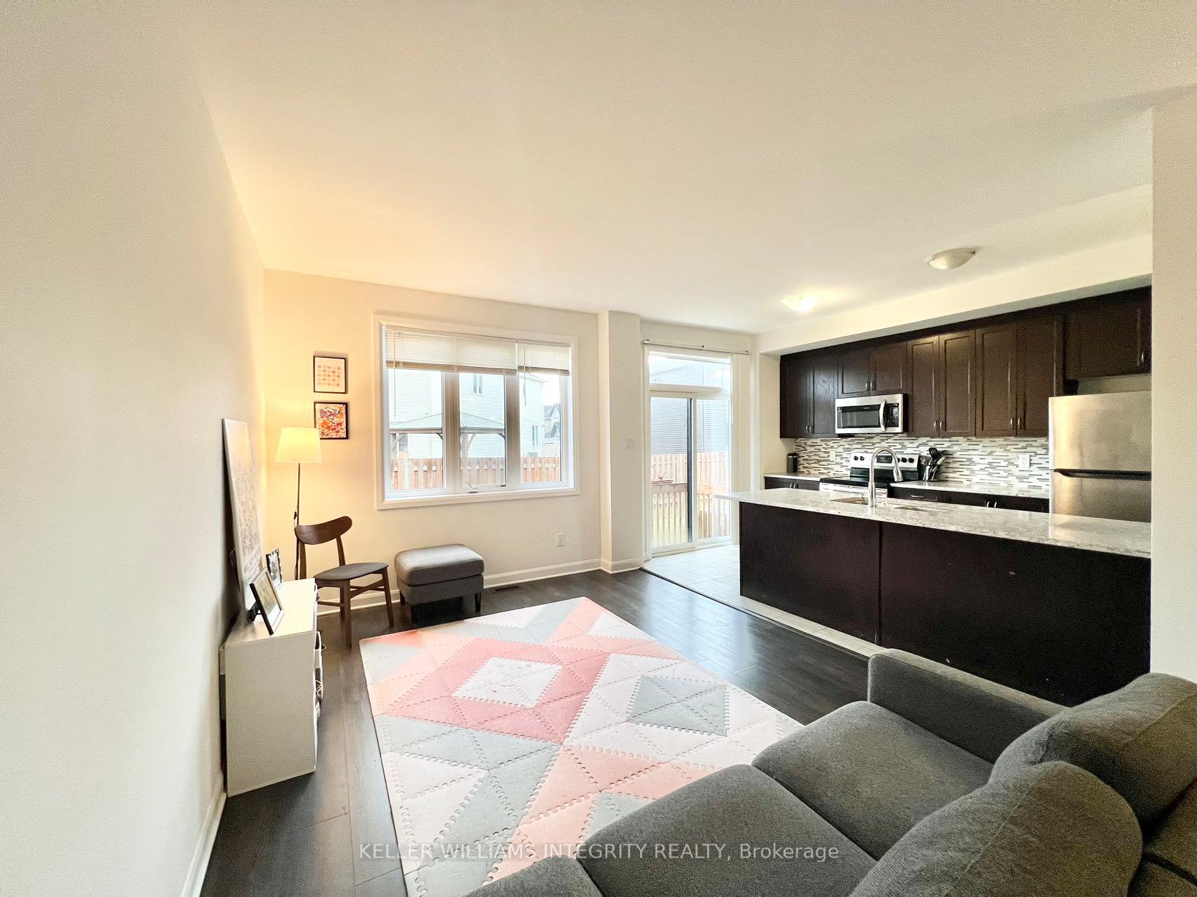 Photo 15 of 215 Clonrush Way, Ottawa, Kanata - Kanata Lakes/Heritage Hills — HOMEH