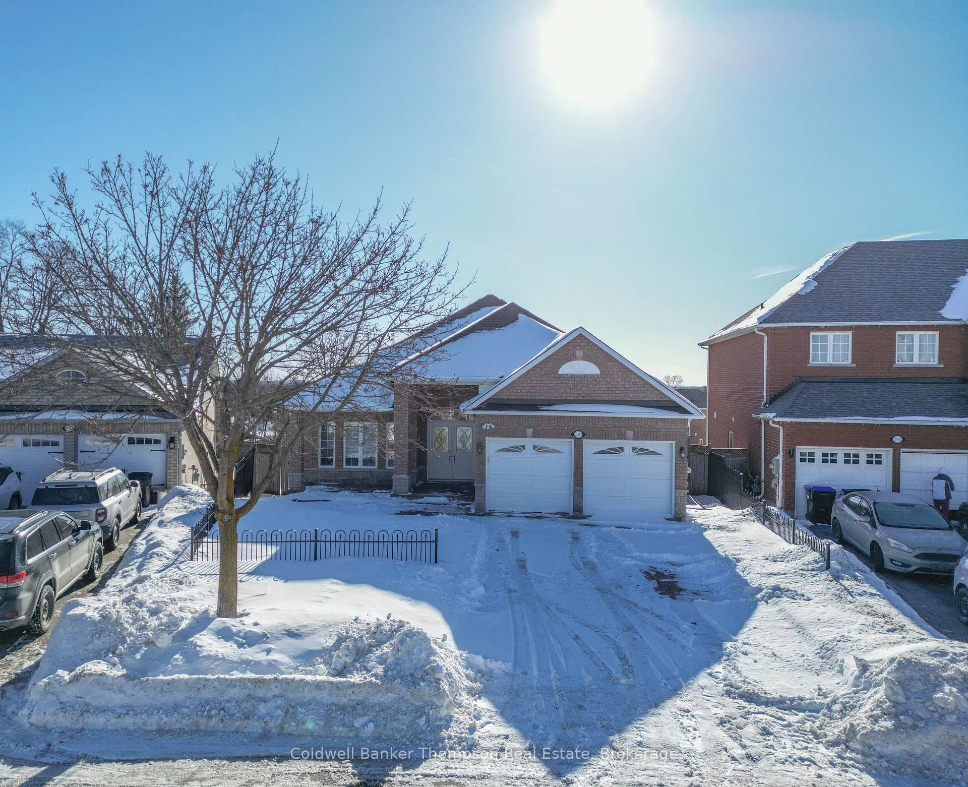 Photo 1 of 2009 Thompson Street, Innisfil, Alcona — HOMEH