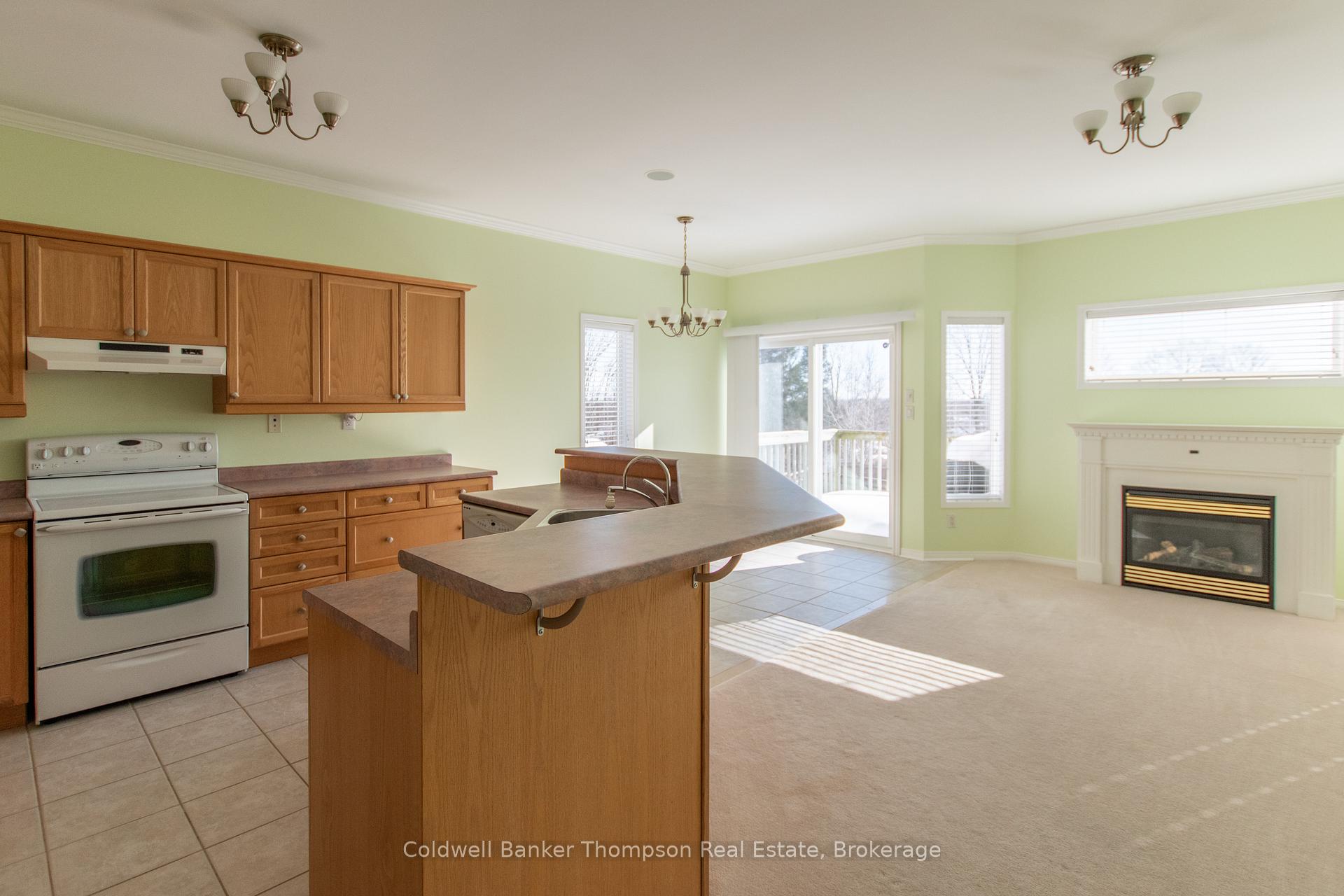 Photo 9 of 2009 Thompson Street, Innisfil, Alcona — HOMEH