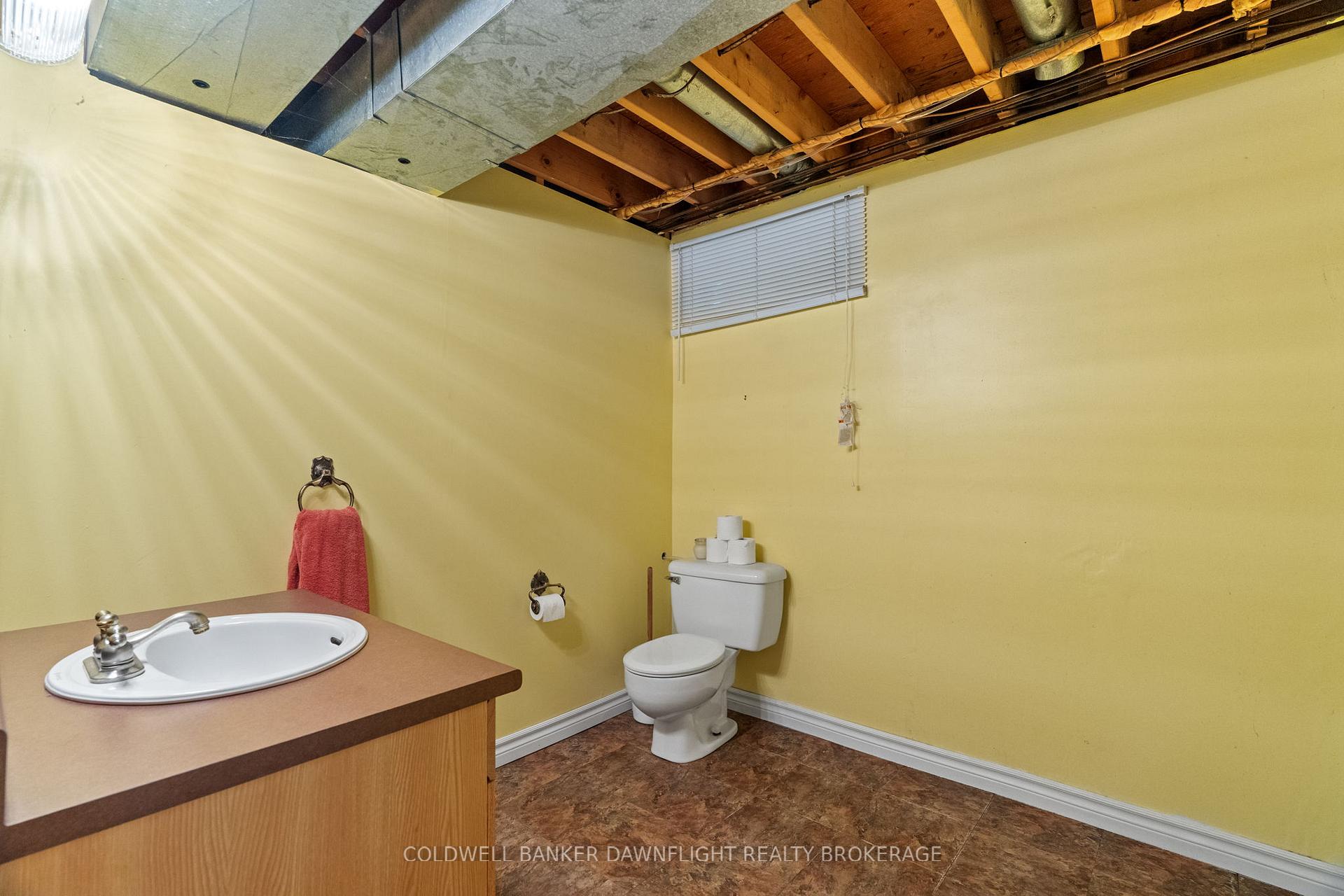 Photo 34 of 218 Oakcrest Drive, Middlesex Centre, Komoka — HOMEH