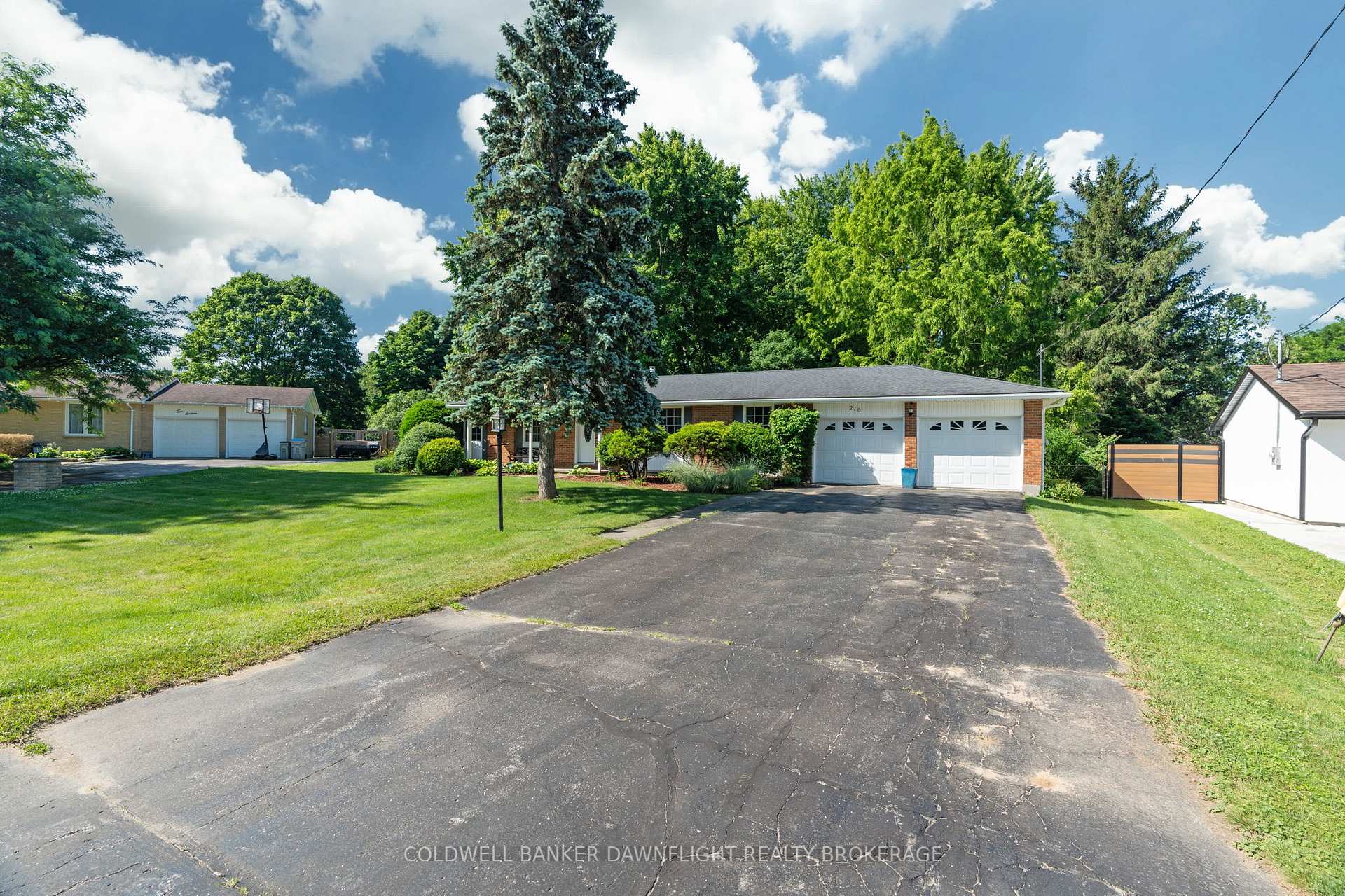Photo 47 of 218 Oakcrest Drive, Middlesex Centre, Komoka — HOMEH