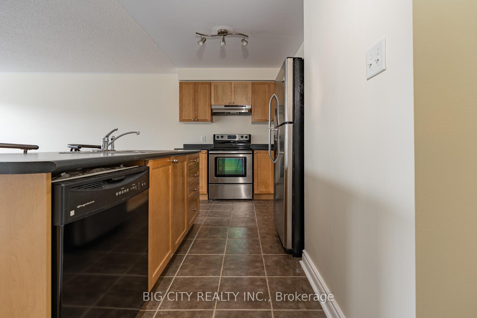 Photo 7 of Unit 1, 2756 Bur Oak Avenue, Markham, Cornell — HOMEH