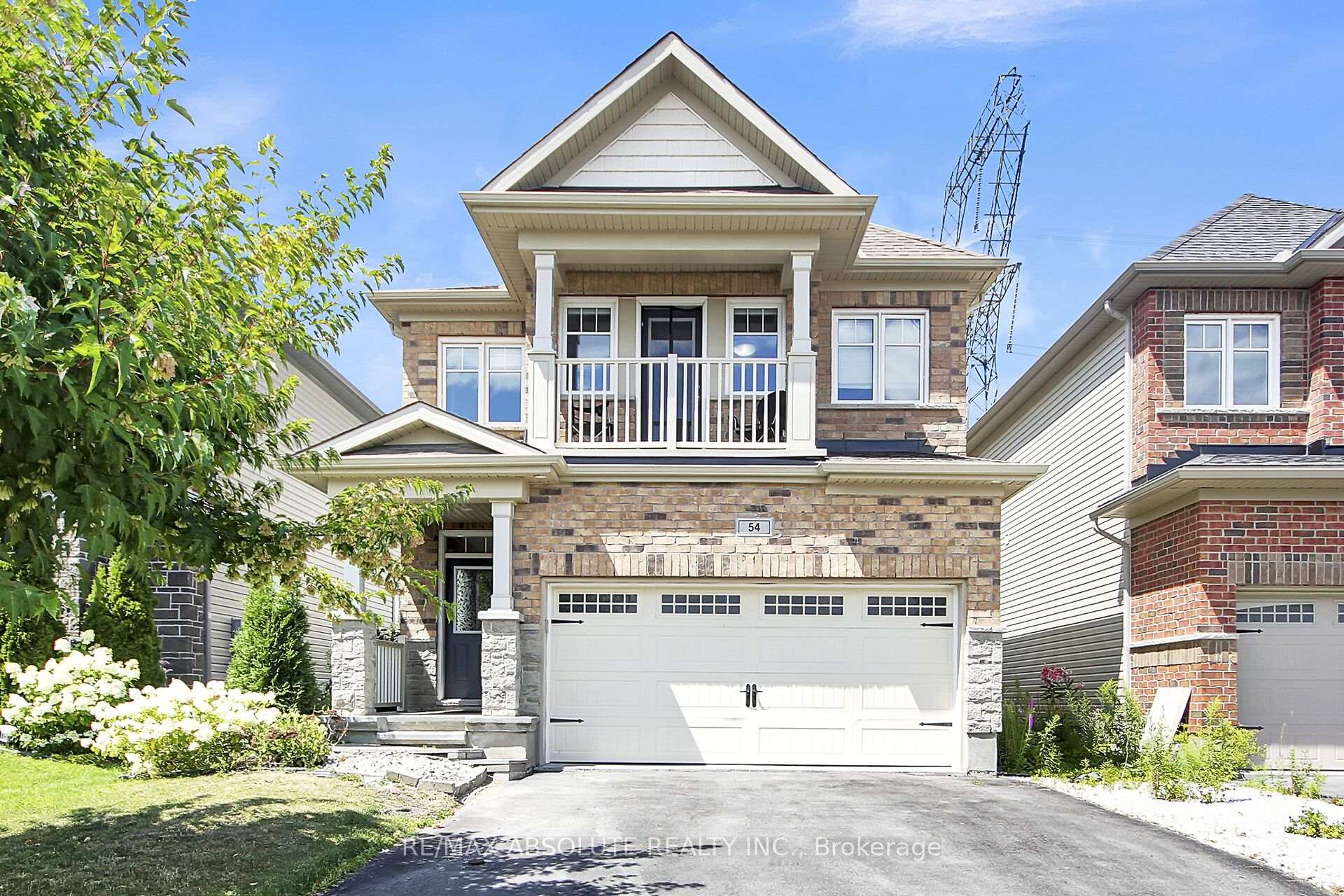 Photo 3 of 54 Tapadero Avenue, Ottawa, Kanata - Emerald Meadows/Trailwest — HOMEH