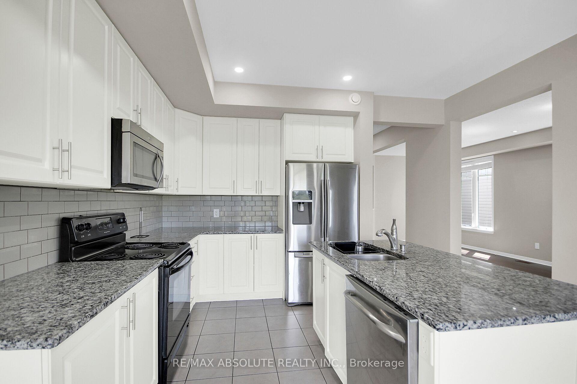 Photo 20 of 54 Tapadero Avenue, Ottawa, Kanata - Emerald Meadows/Trailwest — HOMEH