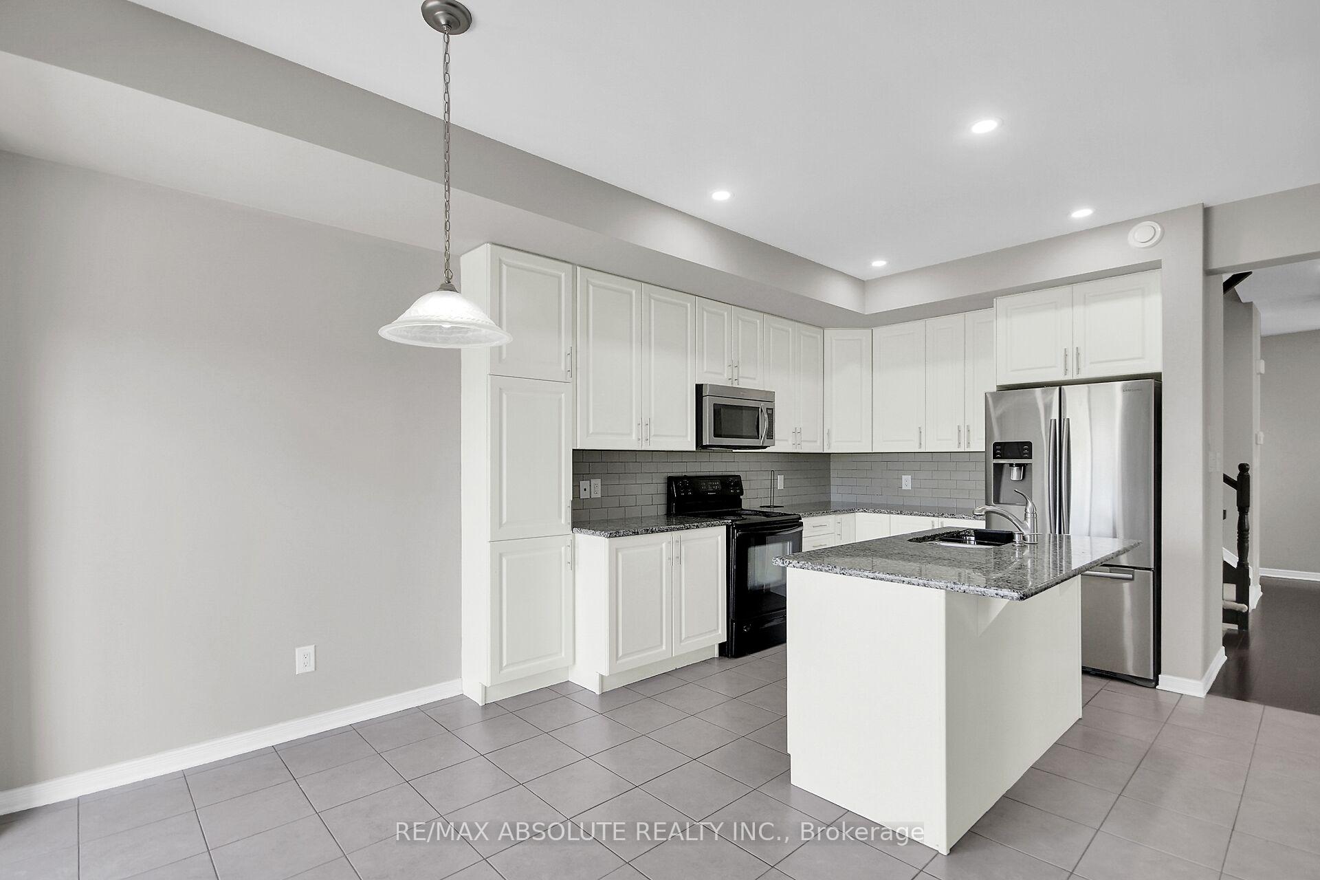 Photo 22 of 54 Tapadero Avenue, Ottawa, Kanata - Emerald Meadows/Trailwest — HOMEH