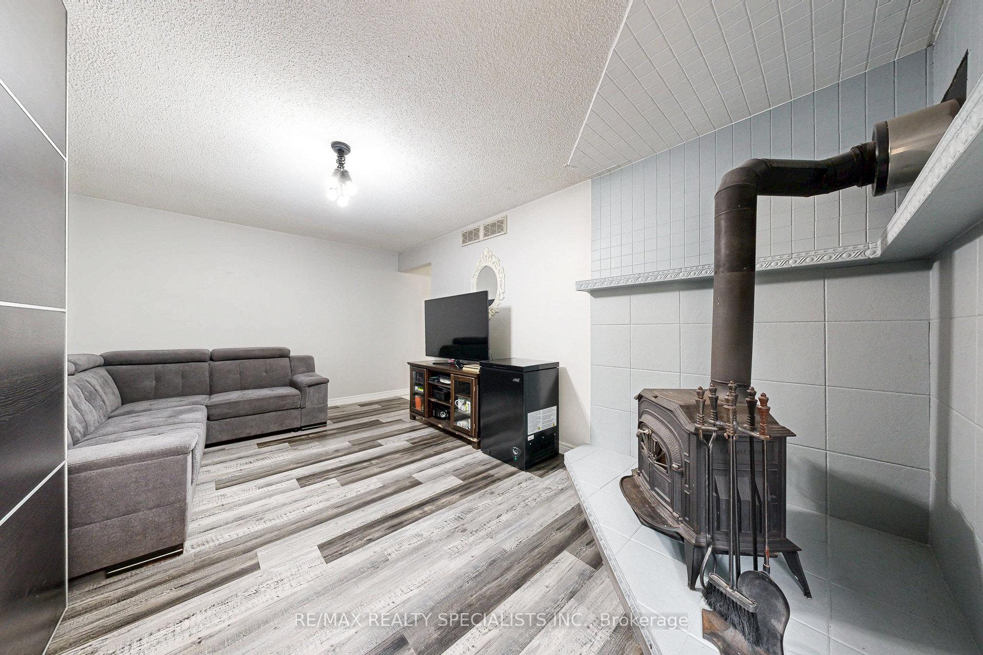 Photo 23 of 99 Pinnacle Drive, Kitchener, Lower Doon — HOMEH