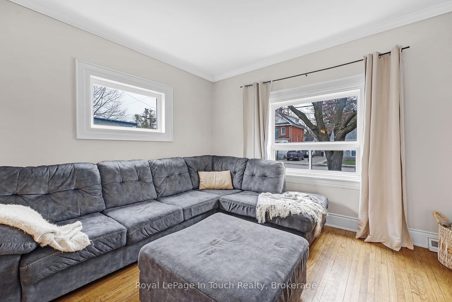 Photo 10 of 431 Manly Street, Midland — HOMEH