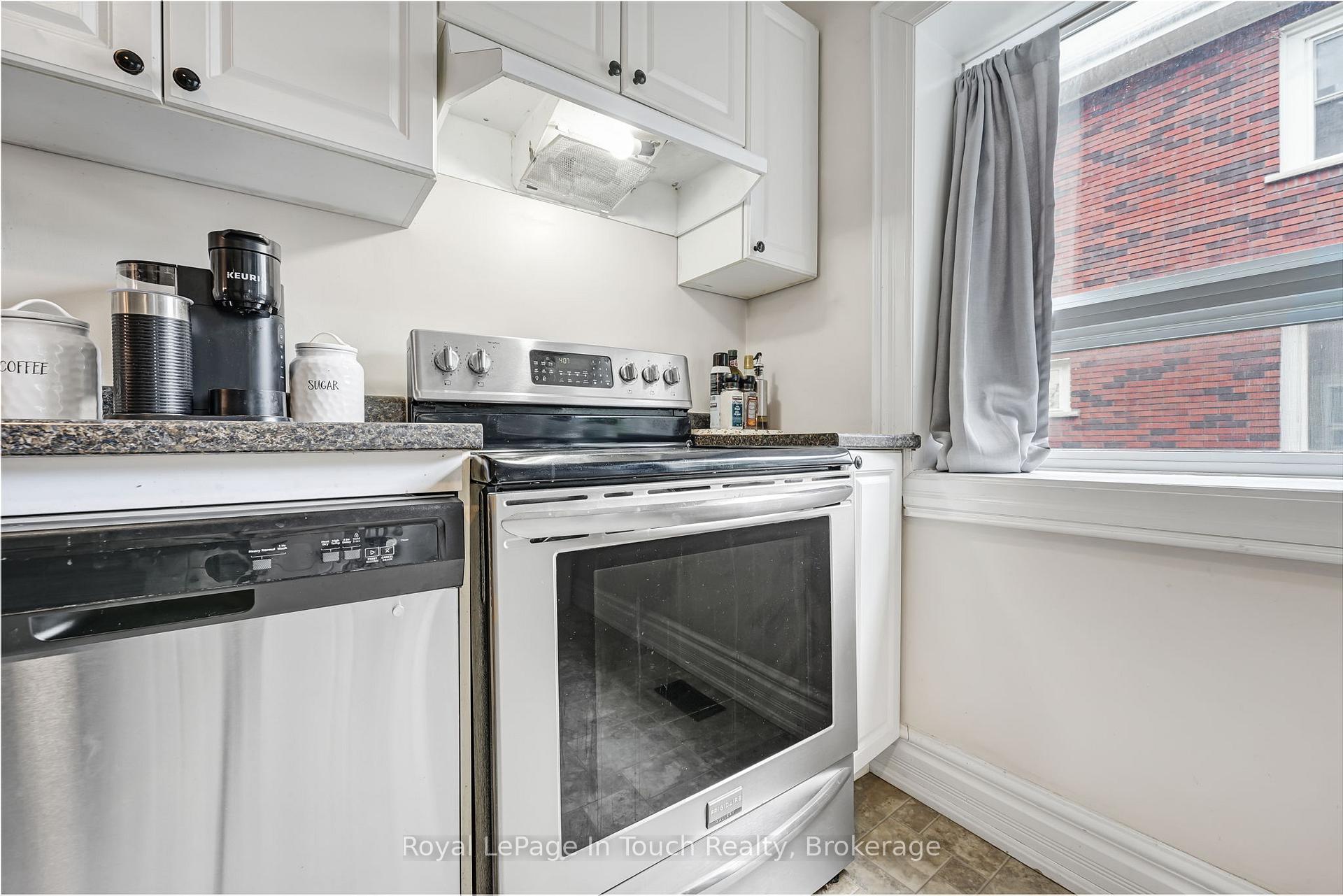 Photo 15 of 431 Manly Street, Midland — HOMEH