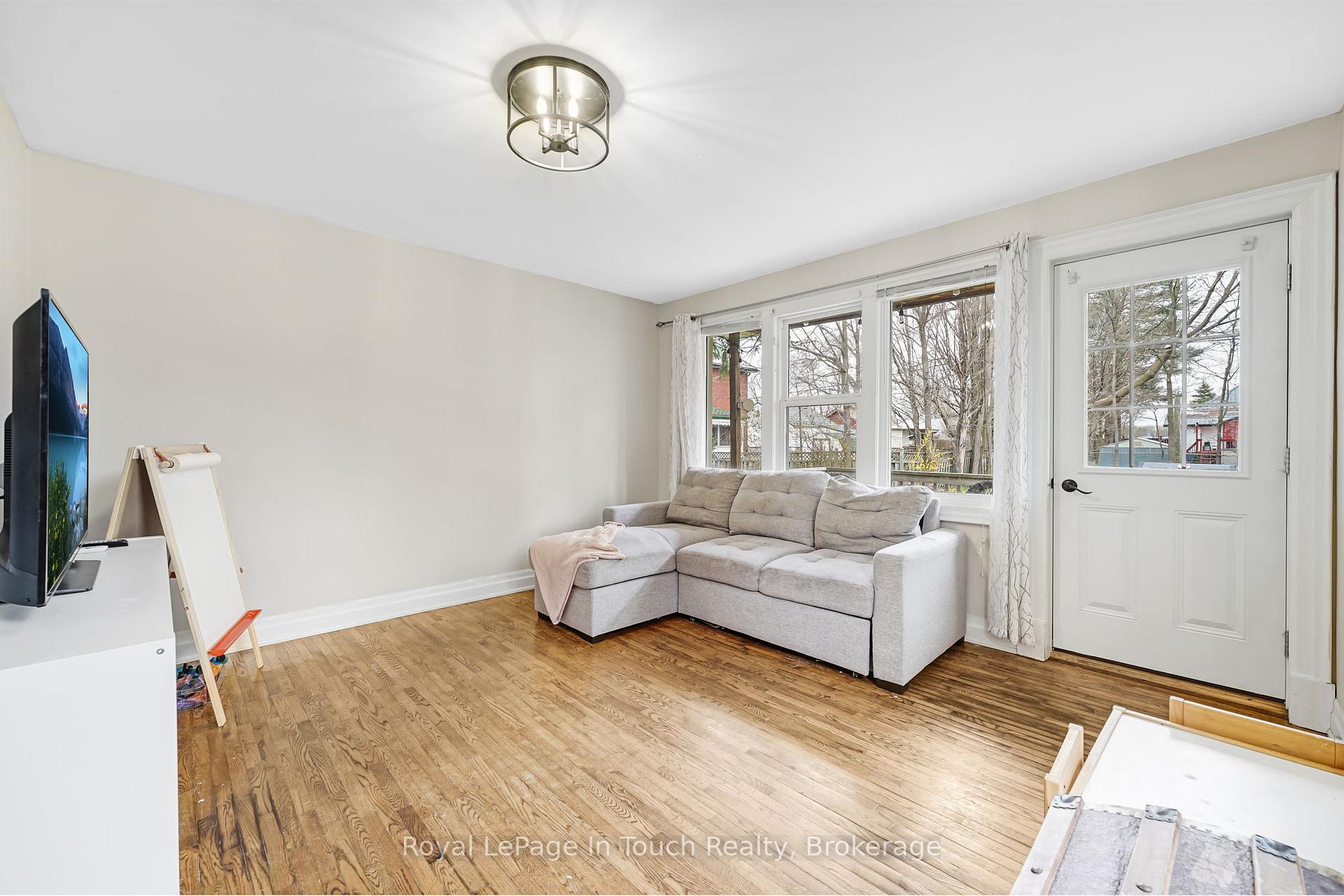 Photo 34 of 431 Manly Street, Midland — HOMEH