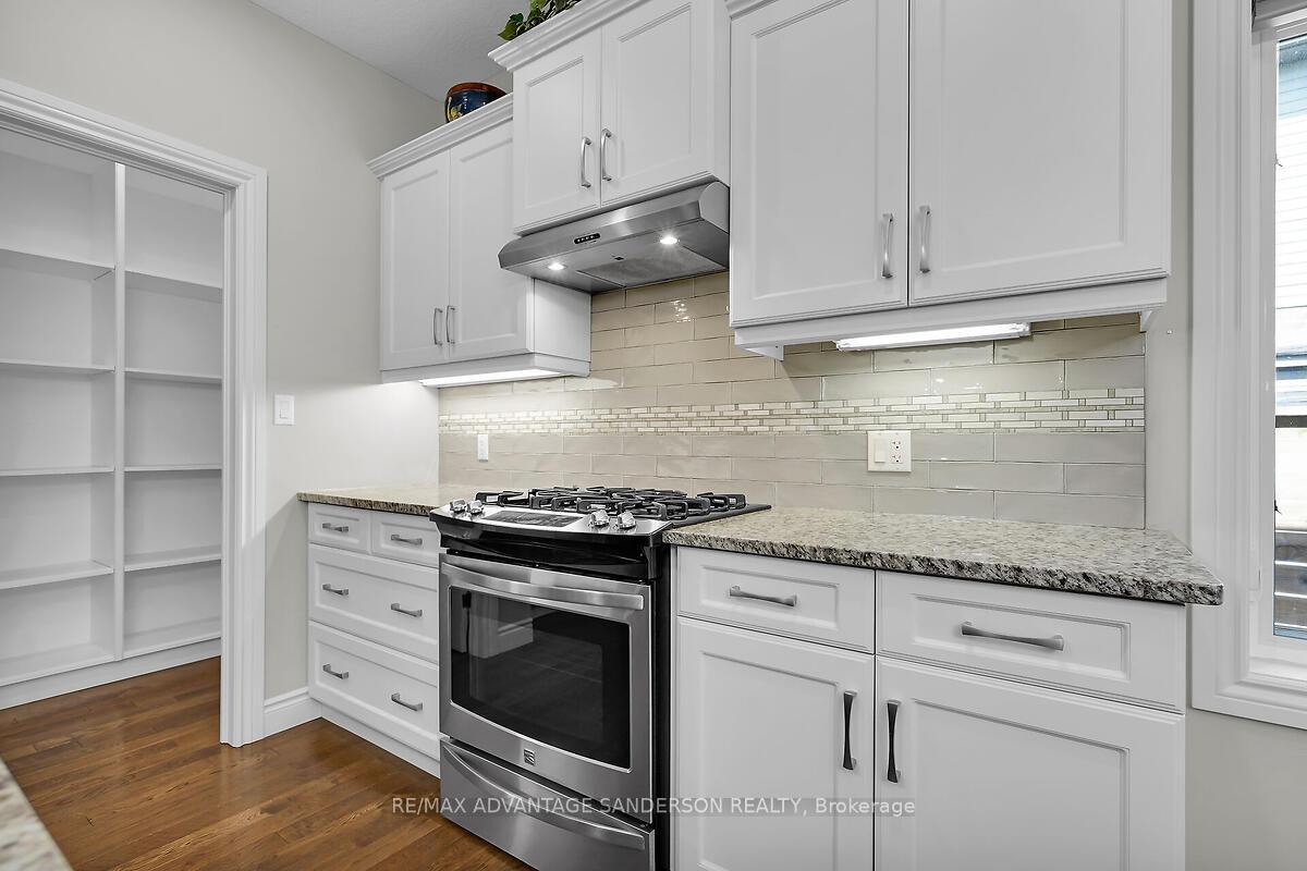 Photo 16 of 173 Martin Drive, Middlesex Centre, Ilderton — HOMEH
