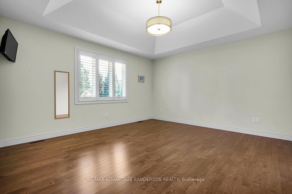 Photo 27 of 173 Martin Drive, Middlesex Centre, Ilderton — HOMEH