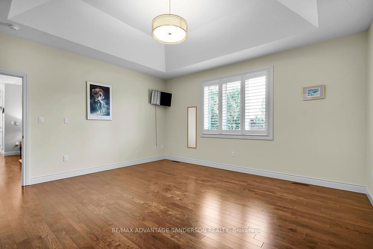 Photo 29 of 173 Martin Drive, Middlesex Centre, Ilderton — HOMEH