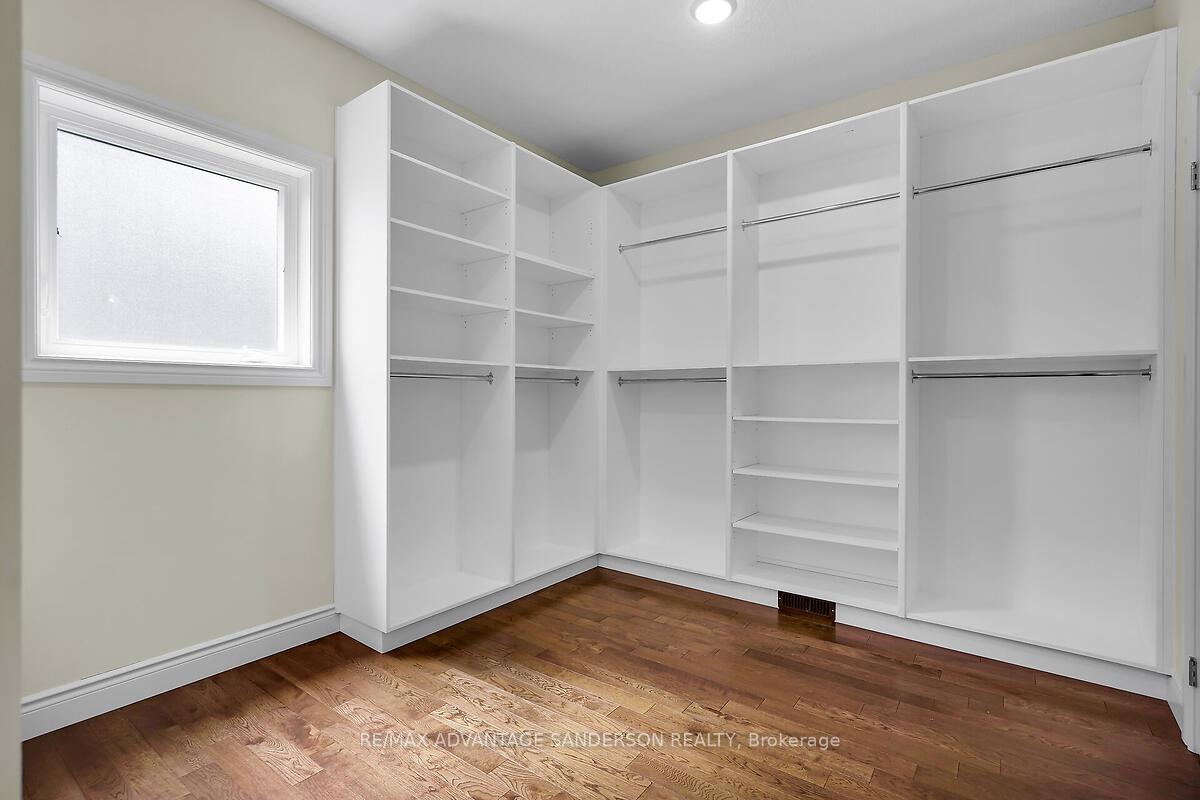 Photo 34 of 173 Martin Drive, Middlesex Centre, Ilderton — HOMEH