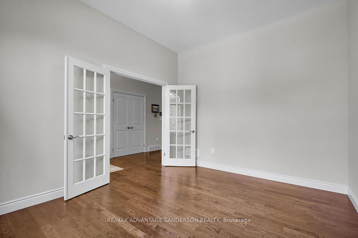 Photo 36 of 173 Martin Drive, Middlesex Centre, Ilderton — HOMEH