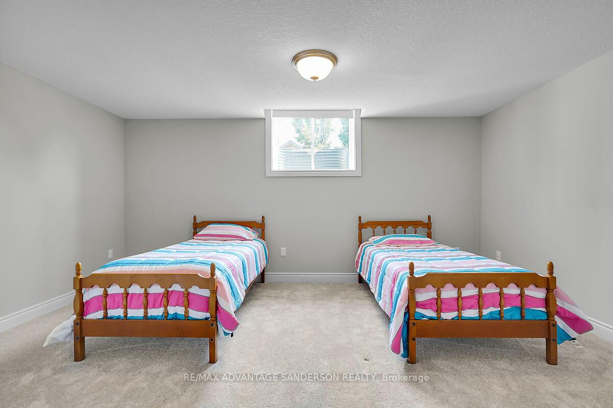 Photo 45 of 173 Martin Drive, Middlesex Centre, Ilderton — HOMEH