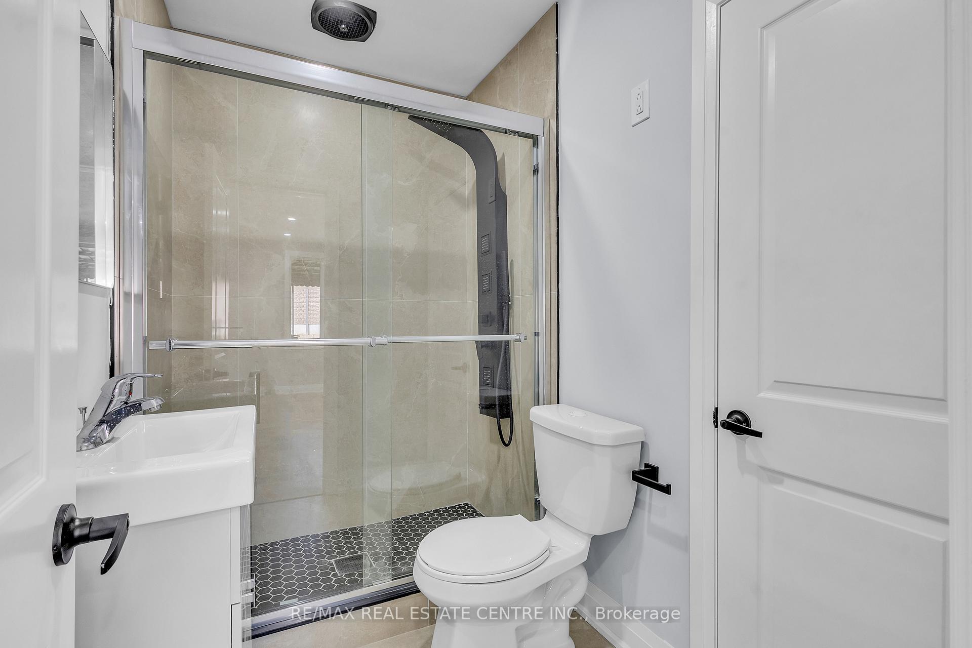 Photo 17 of 84 Avalon Place, Kitchener — HOMEH