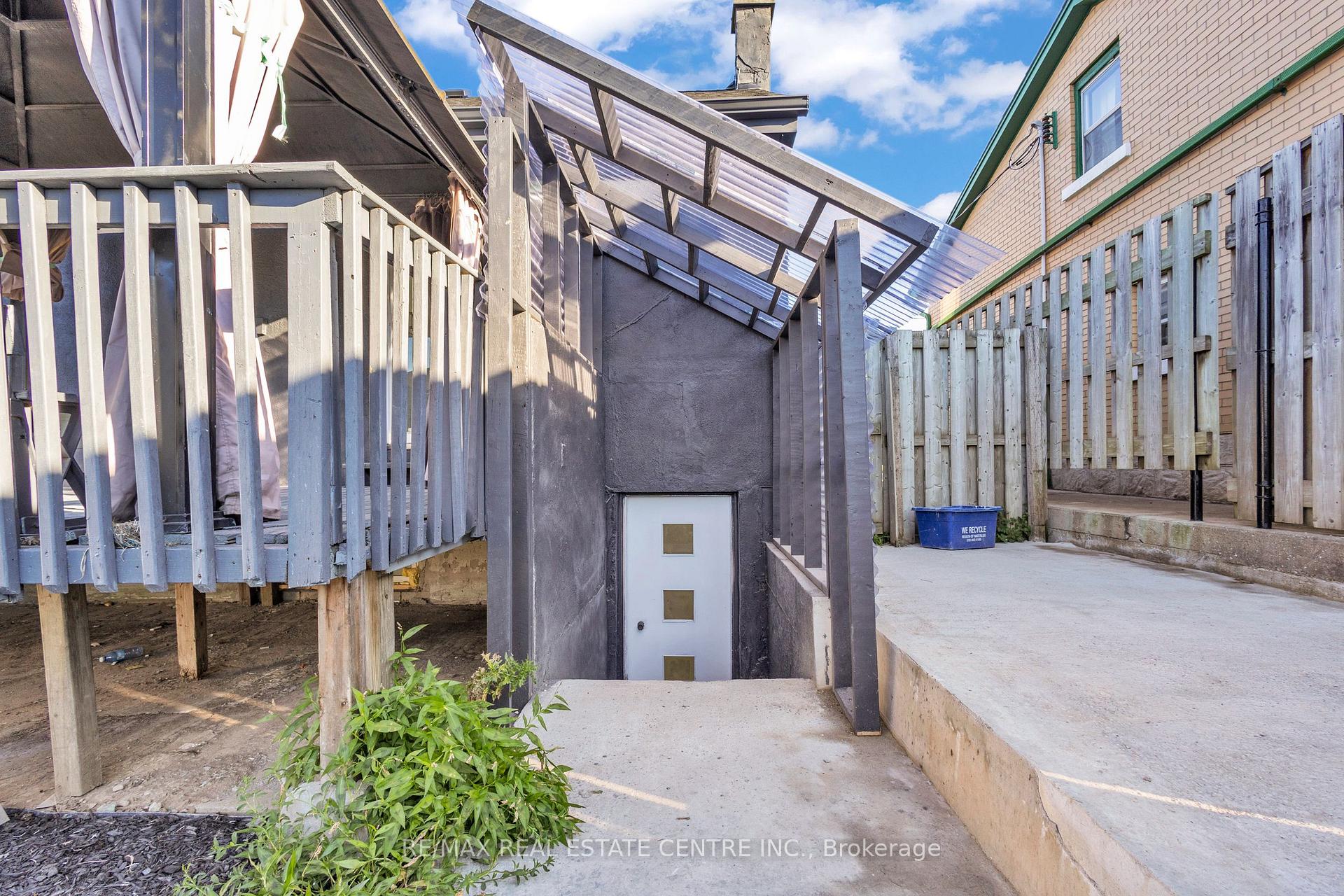 Photo 23 of 84 Avalon Place, Kitchener — HOMEH