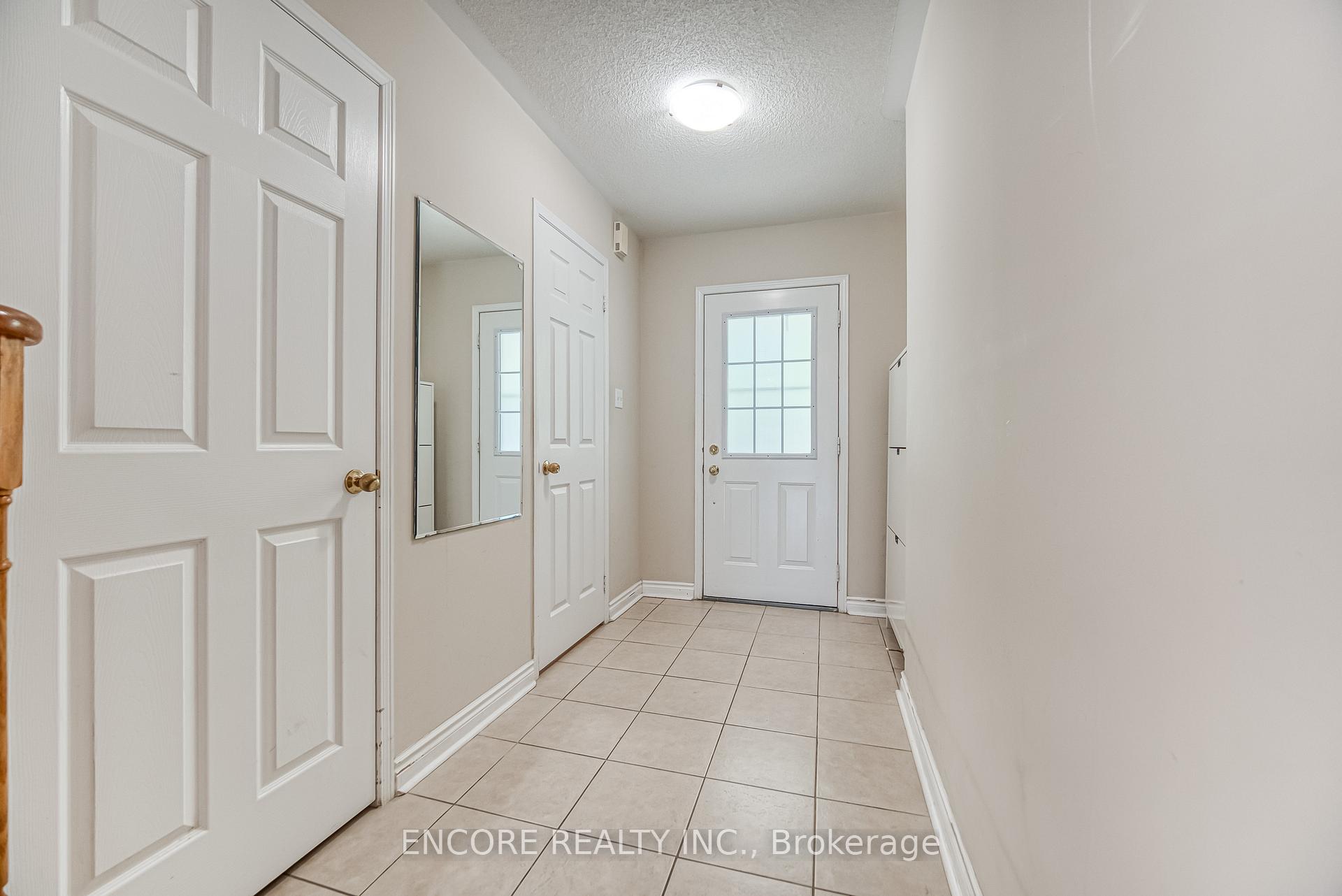 Photo 5 of 46 Anita Drive, Markham, Village Green-South Unionville — HOMEH