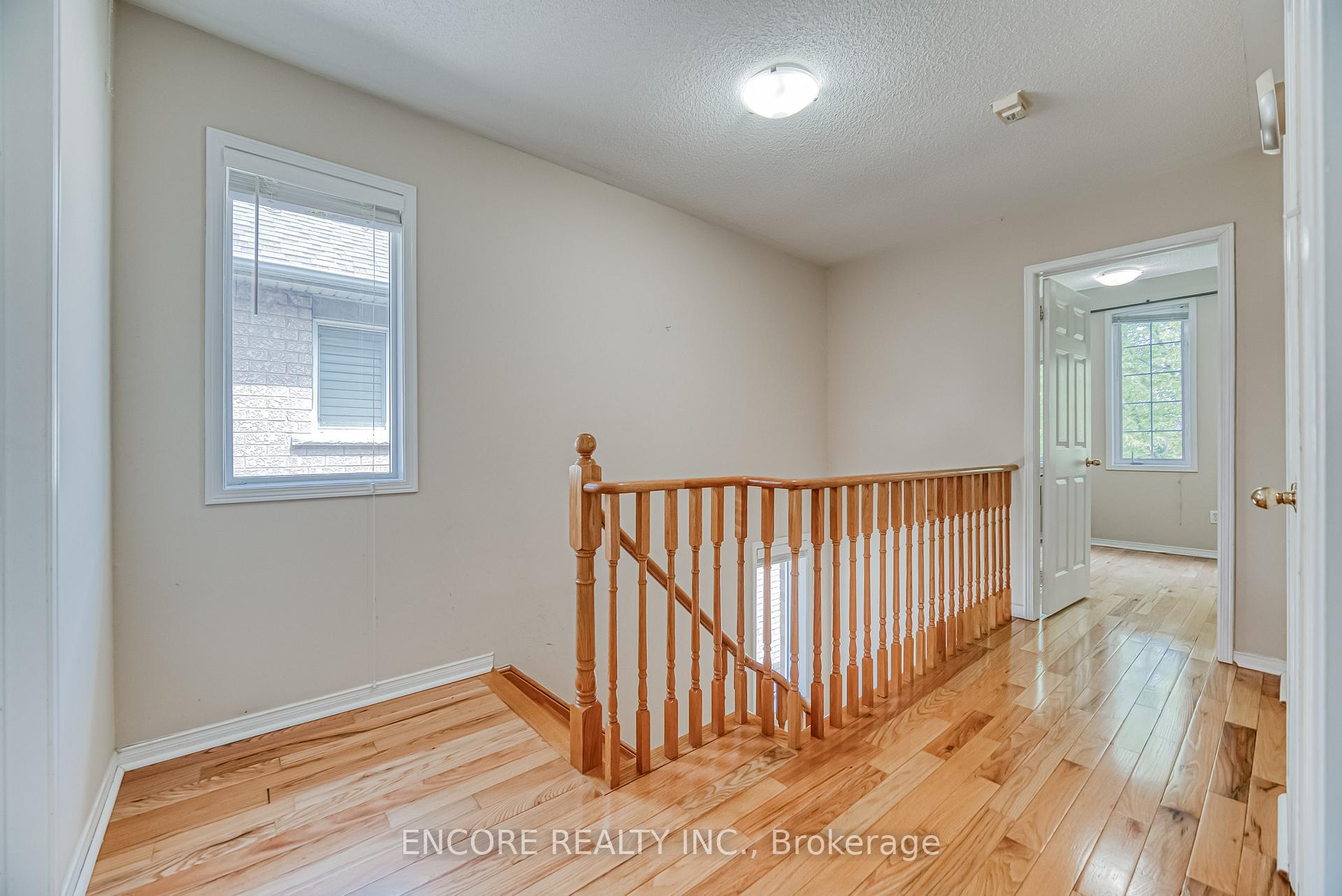 Photo 25 of 46 Anita Drive, Markham, Village Green-South Unionville — HOMEH