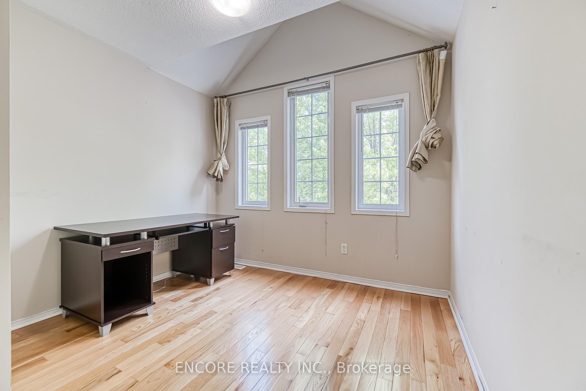 Photo 31 of 46 Anita Drive, Markham, Village Green-South Unionville — HOMEH