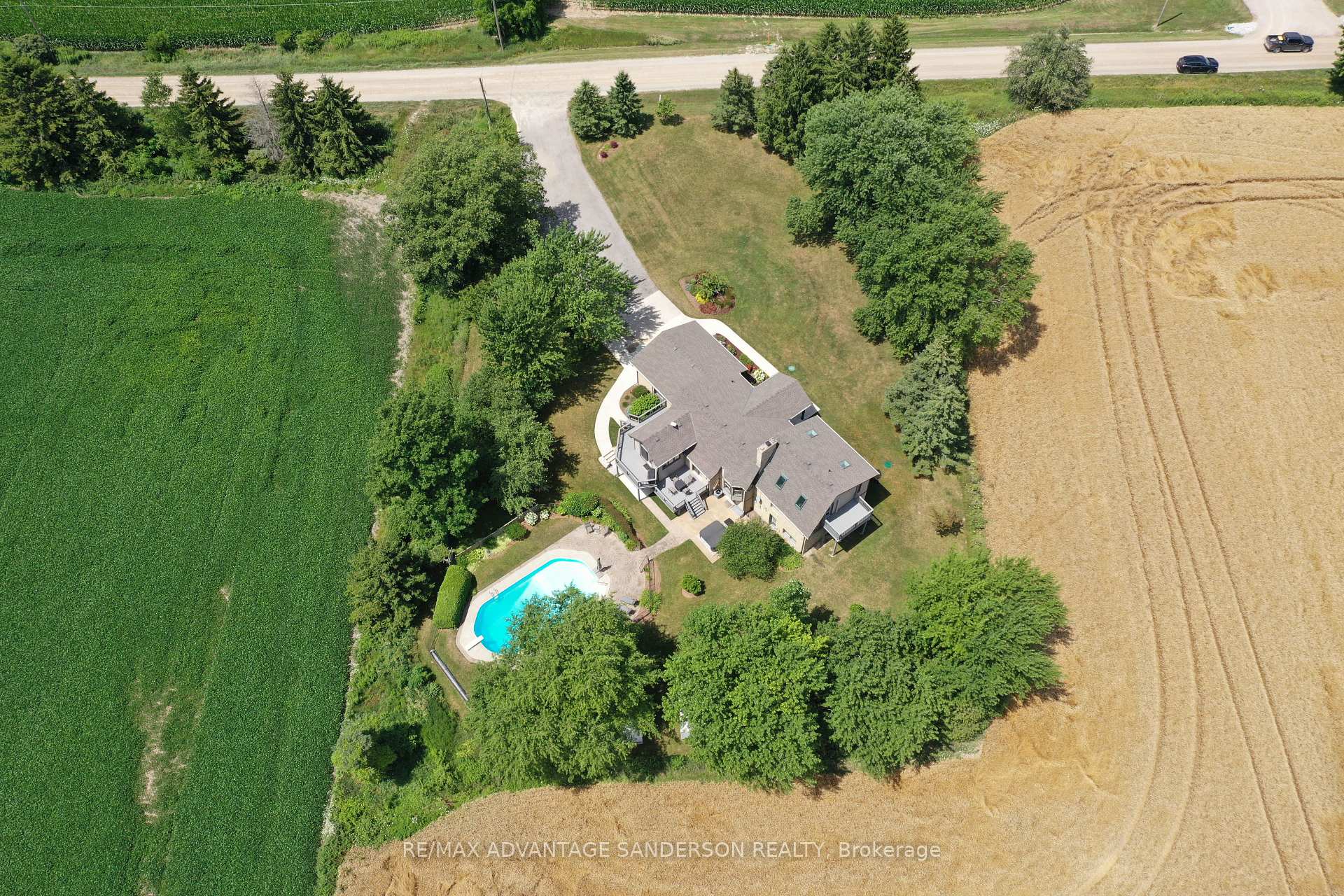 Photo 9 of 11021 Hedley Drive, Middlesex Centre, Rural Middlesex Centre — HOMEH