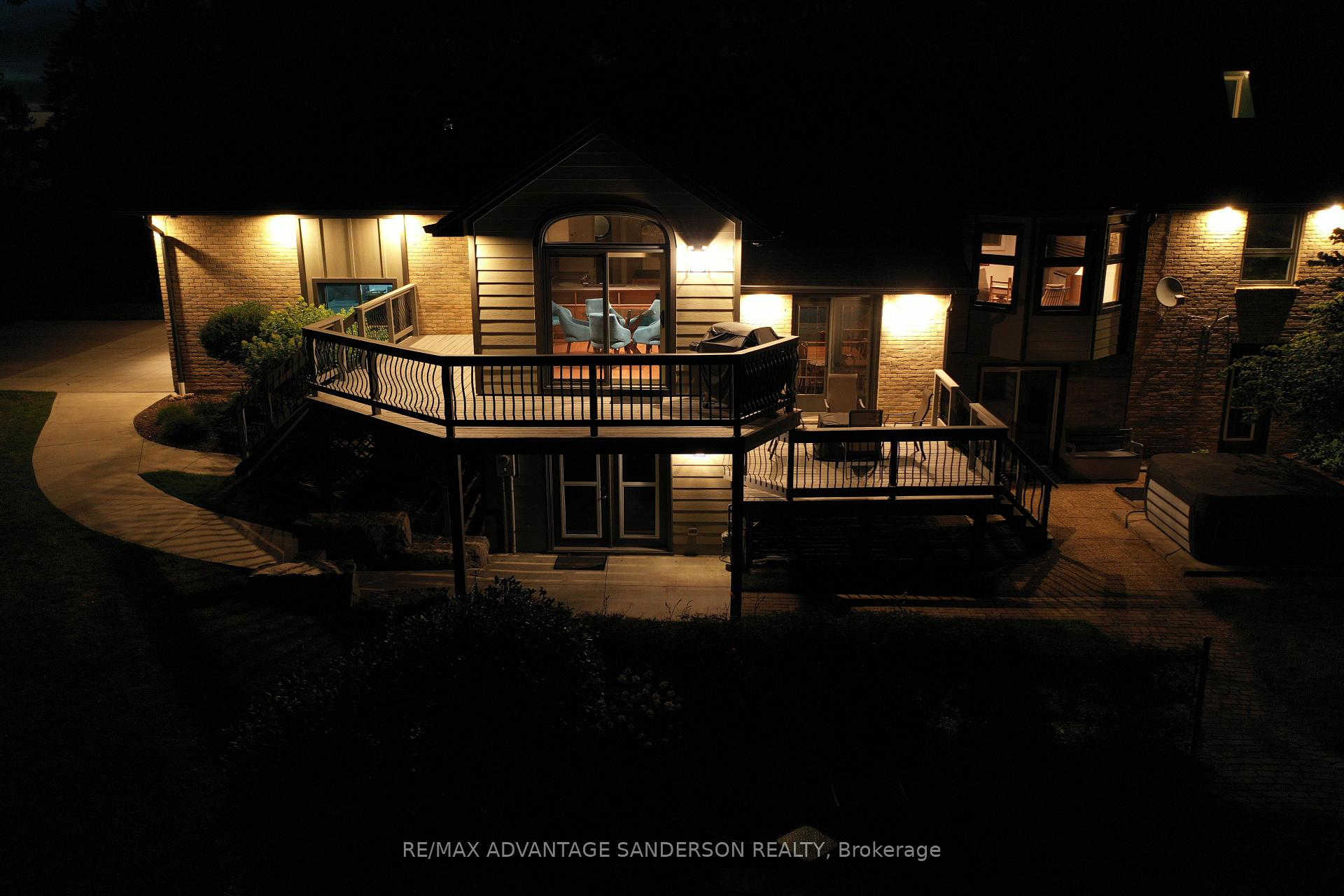 Photo 15 of 11021 Hedley Drive, Middlesex Centre, Rural Middlesex Centre — HOMEH
