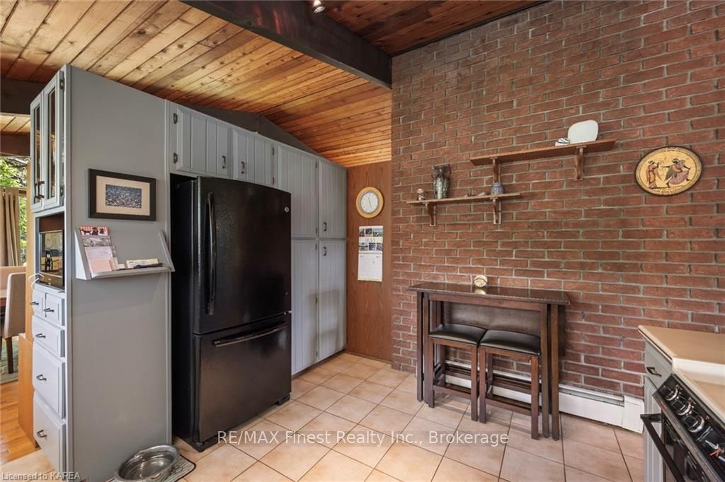 Photo 24 of 13 Edgewood Road, Loyalist, Lennox and Addington - South — HOMEH