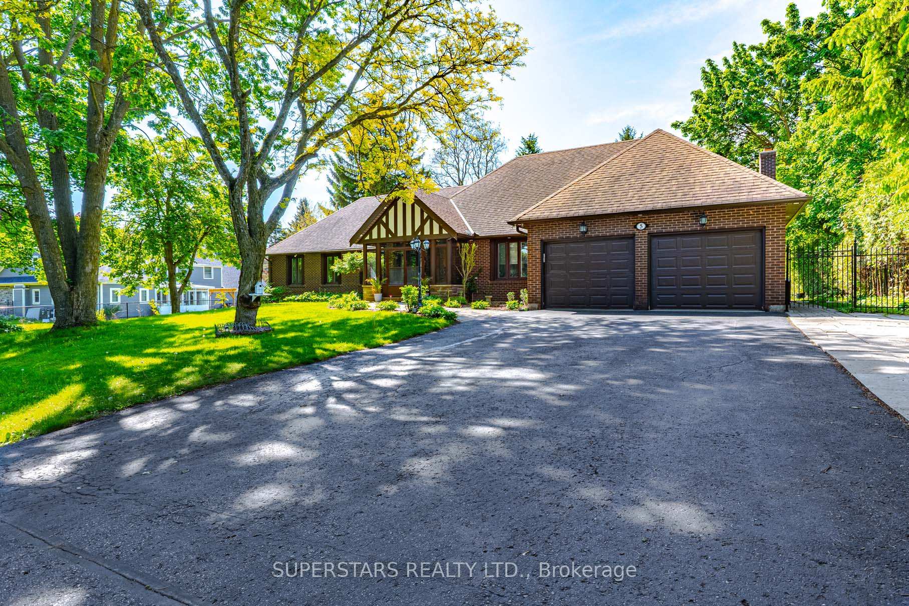 Photo 2 of 5 Mortson Street, Markham, Victoria Square — HOMEH