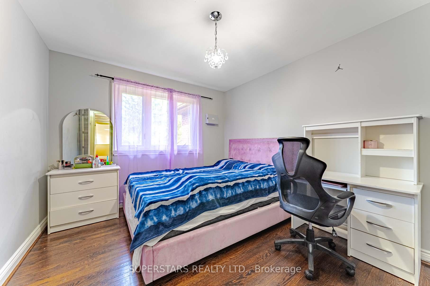 Photo 25 of 5 Mortson Street, Markham, Victoria Square — HOMEH