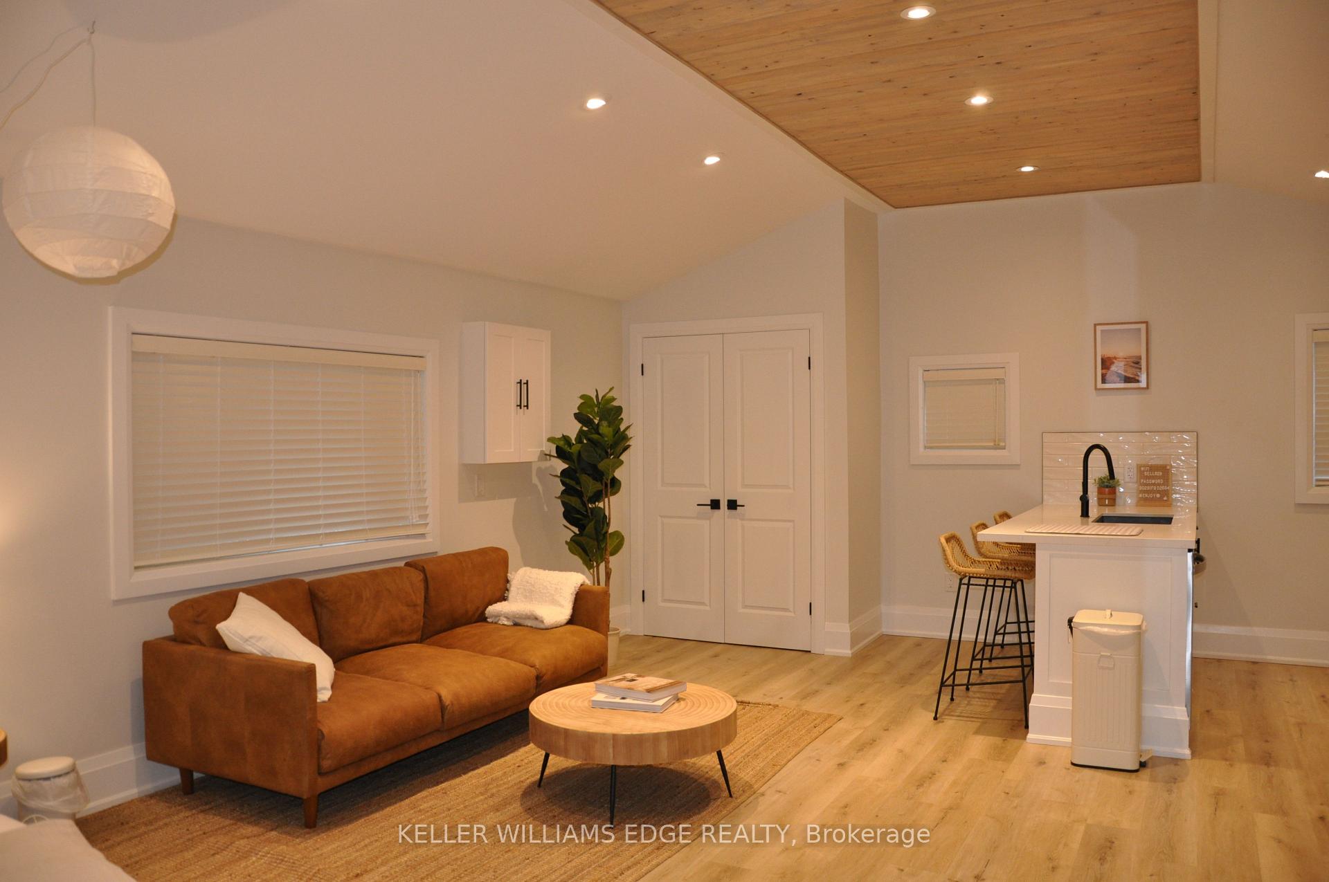 Photo 3 of Unit 3, 380 Melvin Avenue, Hamilton, McQuesten — HOMEH