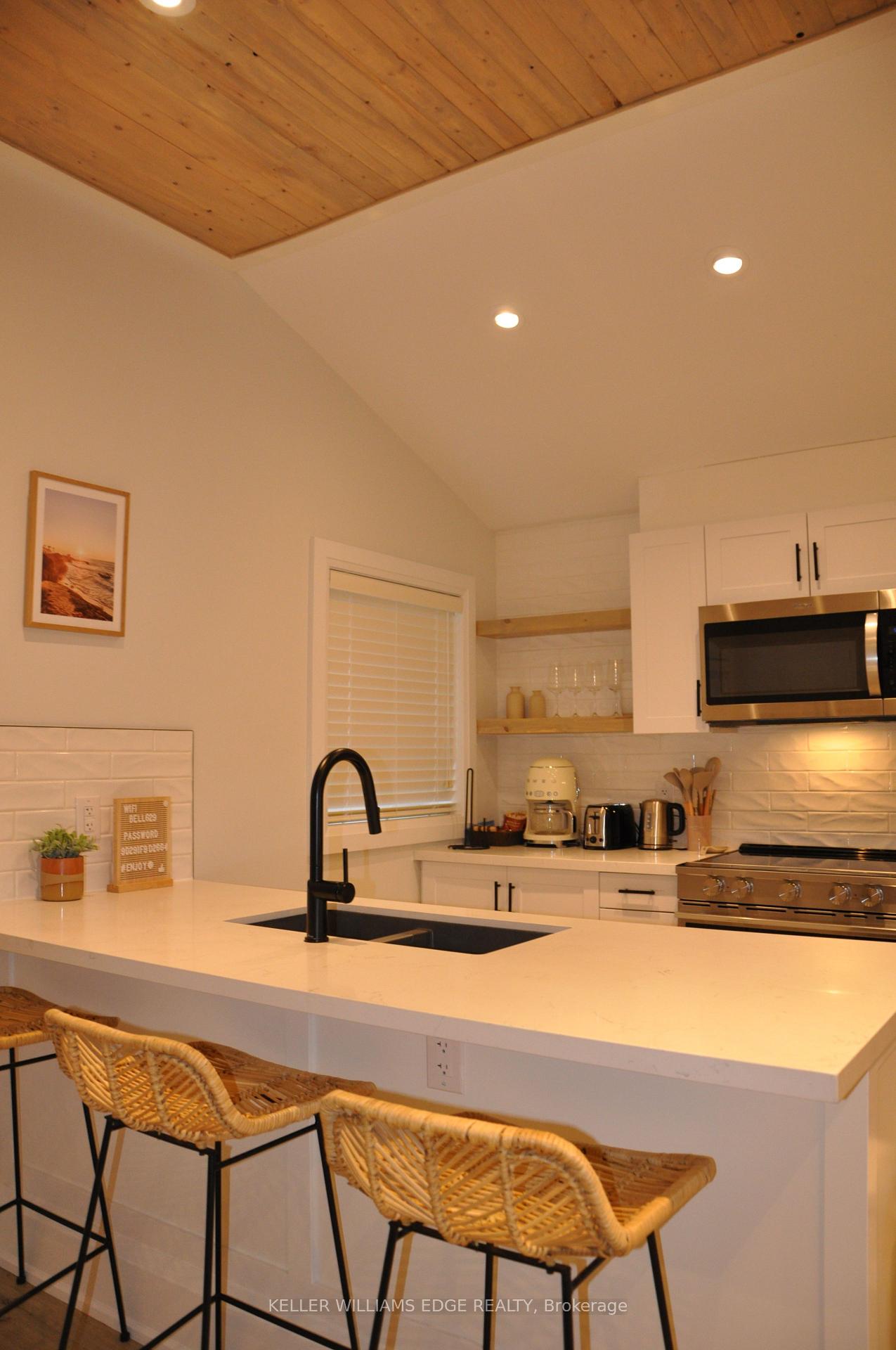 Photo 7 of Unit 3, 380 Melvin Avenue, Hamilton, McQuesten — HOMEH