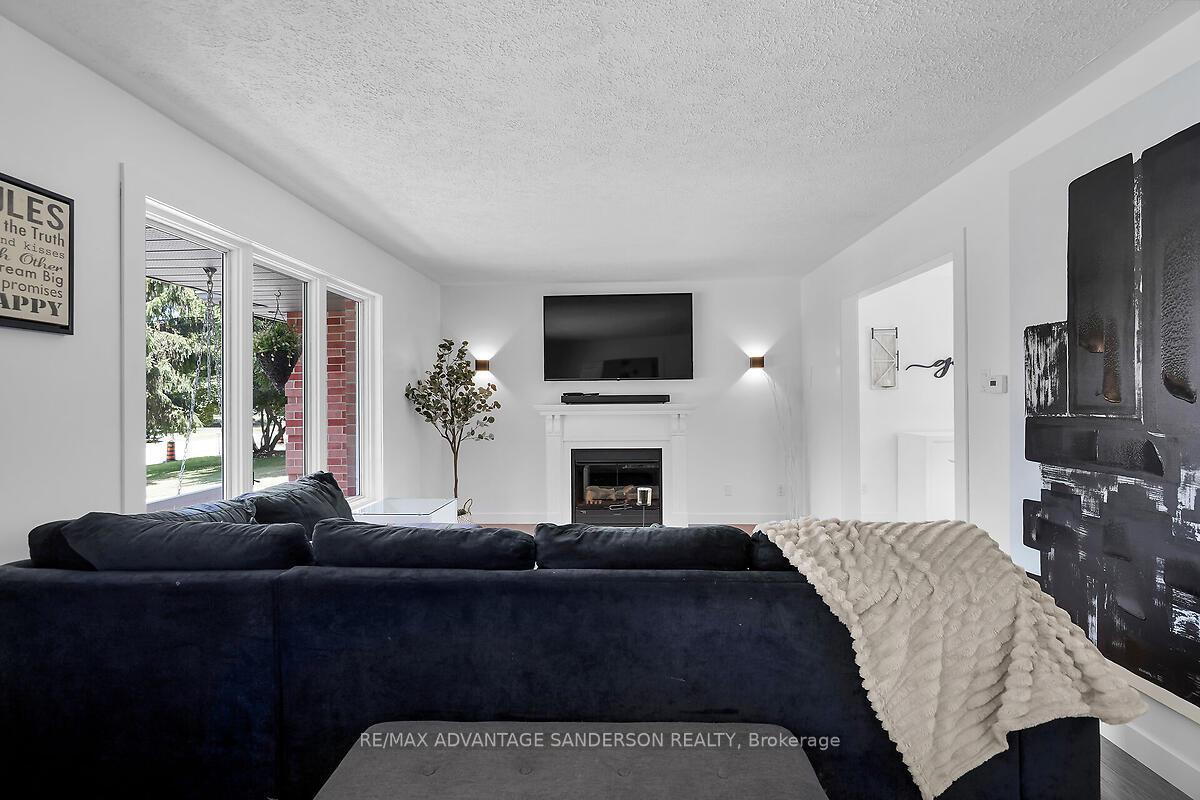 Photo 15 of 119 Brookfield Street, Middlesex Centre, Denfield — HOMEH