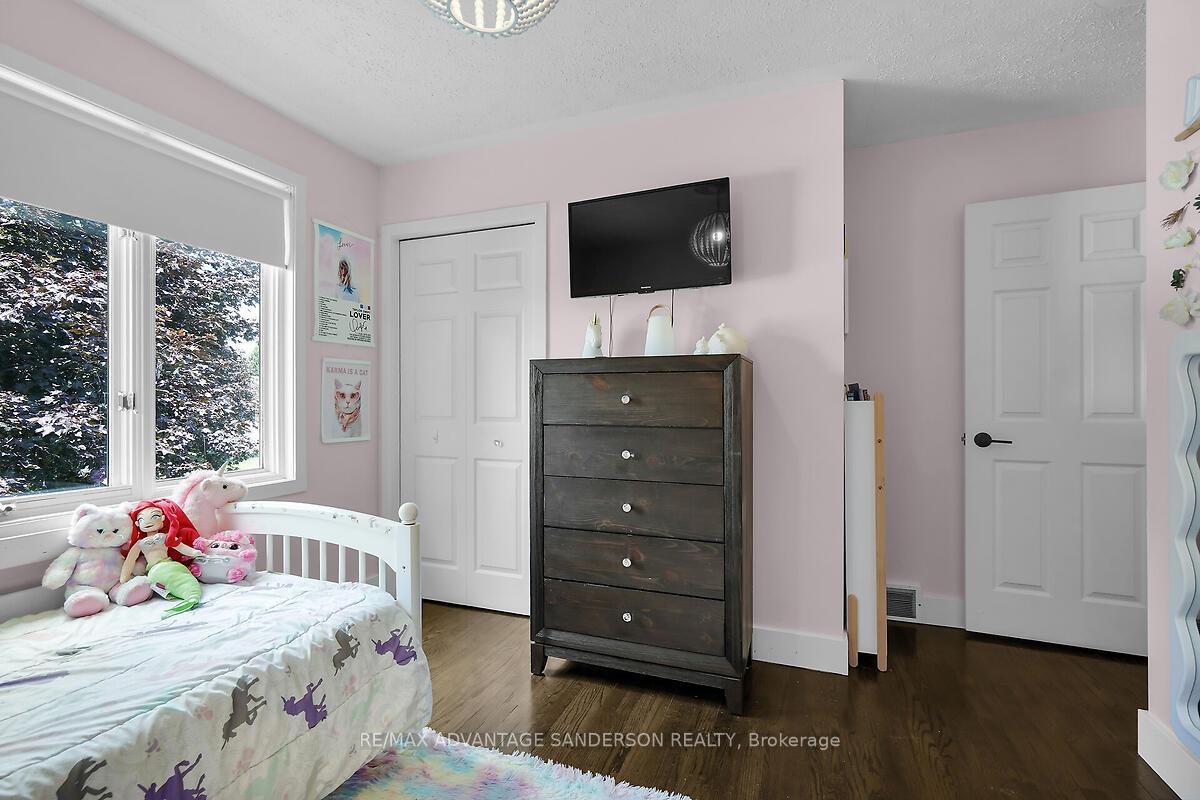 Photo 30 of 119 Brookfield Street, Middlesex Centre, Denfield — HOMEH