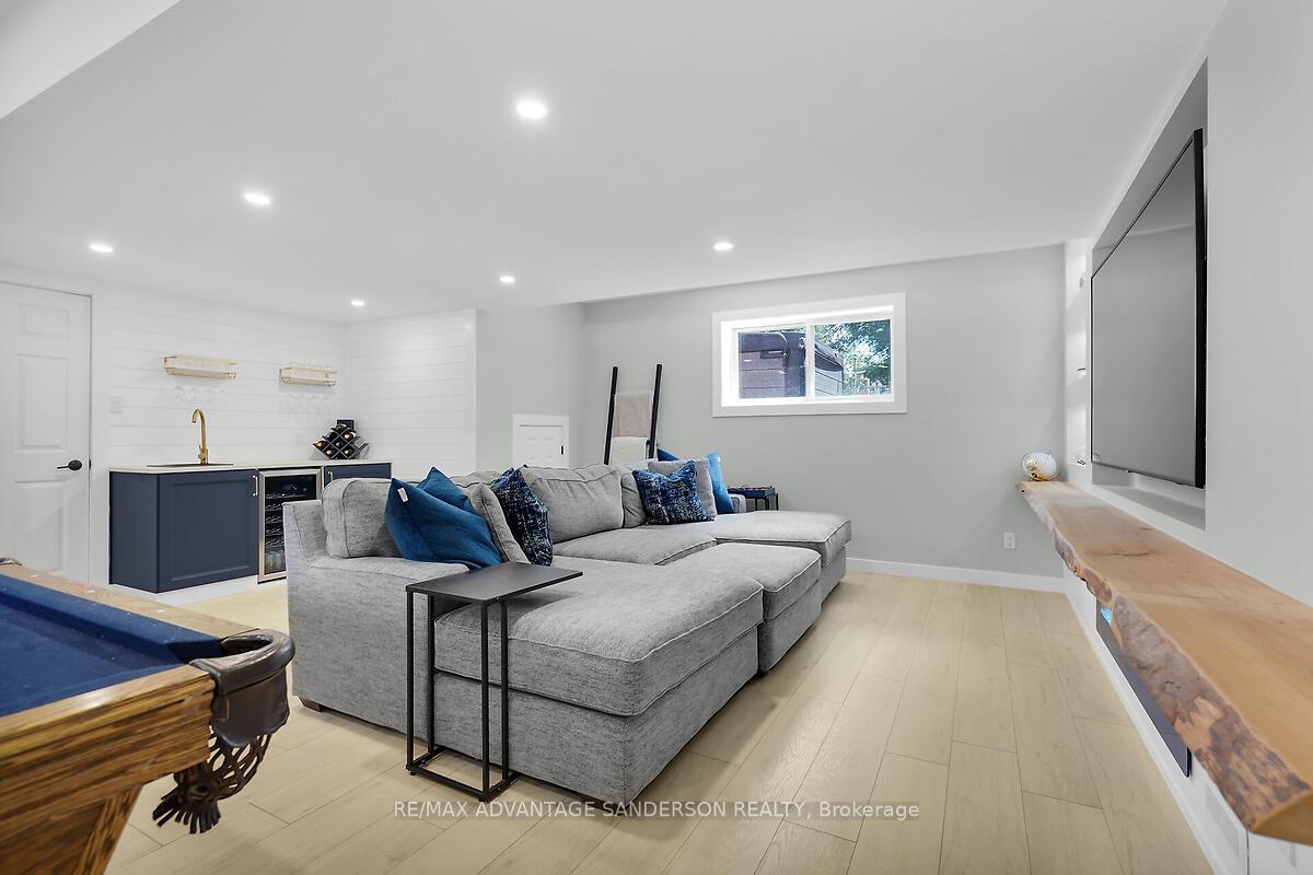 Photo 35 of 119 Brookfield Street, Middlesex Centre, Denfield — HOMEH