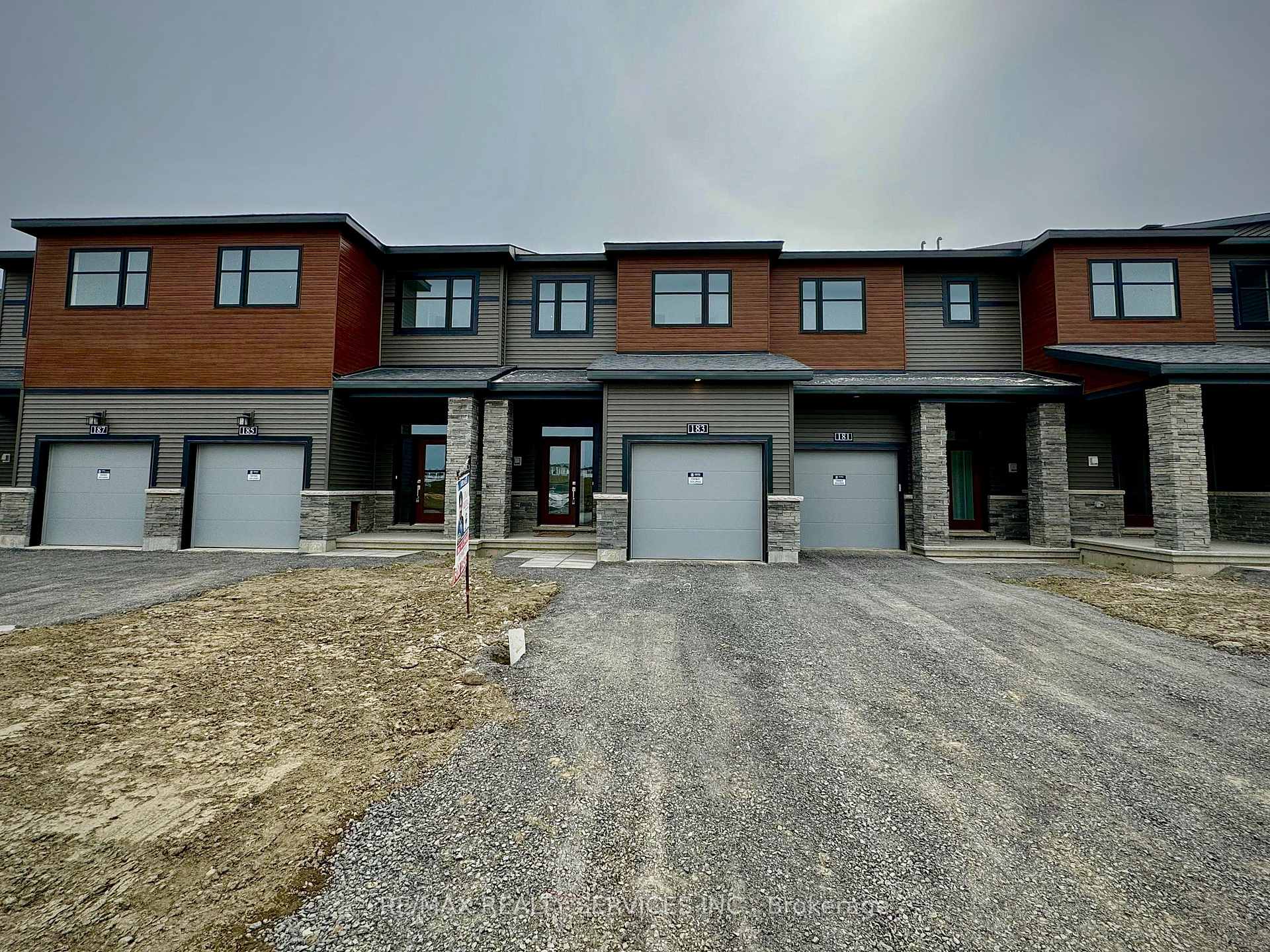 Photo 1 of 183 Invention Boulevard, Ottawa, Kanata - Morgan's Grant/South March — HOMEH