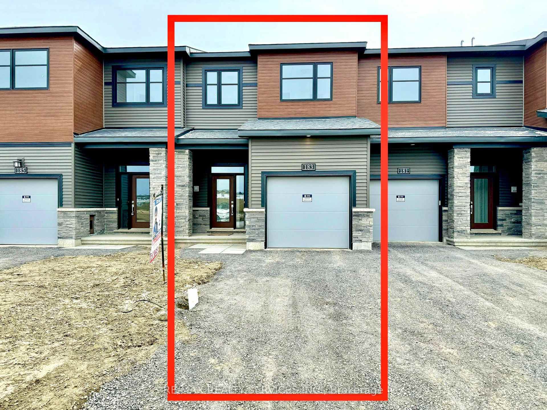 Photo 2 of 183 Invention Boulevard, Ottawa, Kanata - Morgan's Grant/South March — HOMEH
