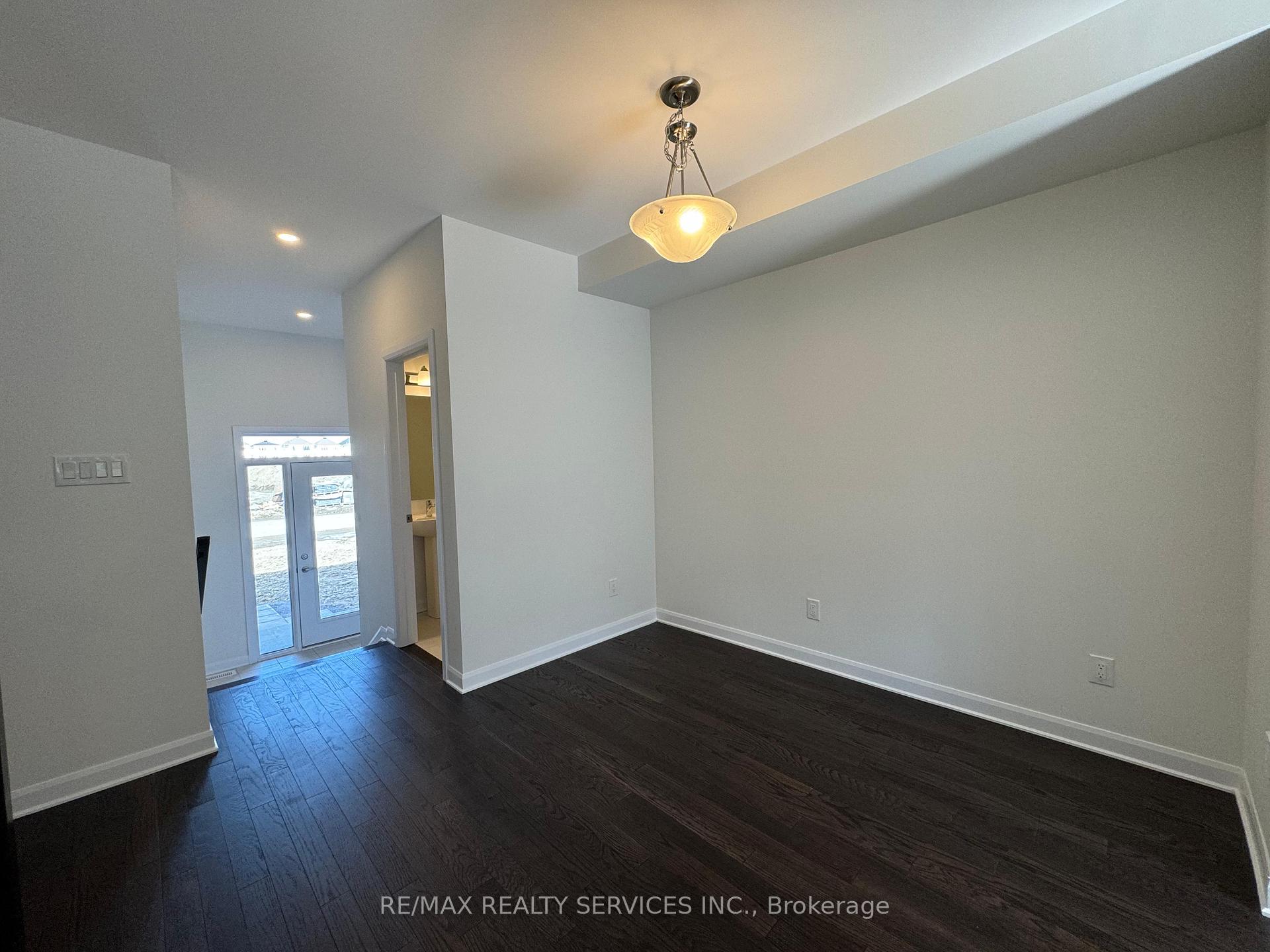Photo 6 of 183 Invention Boulevard, Ottawa, Kanata - Morgan's Grant/South March — HOMEH